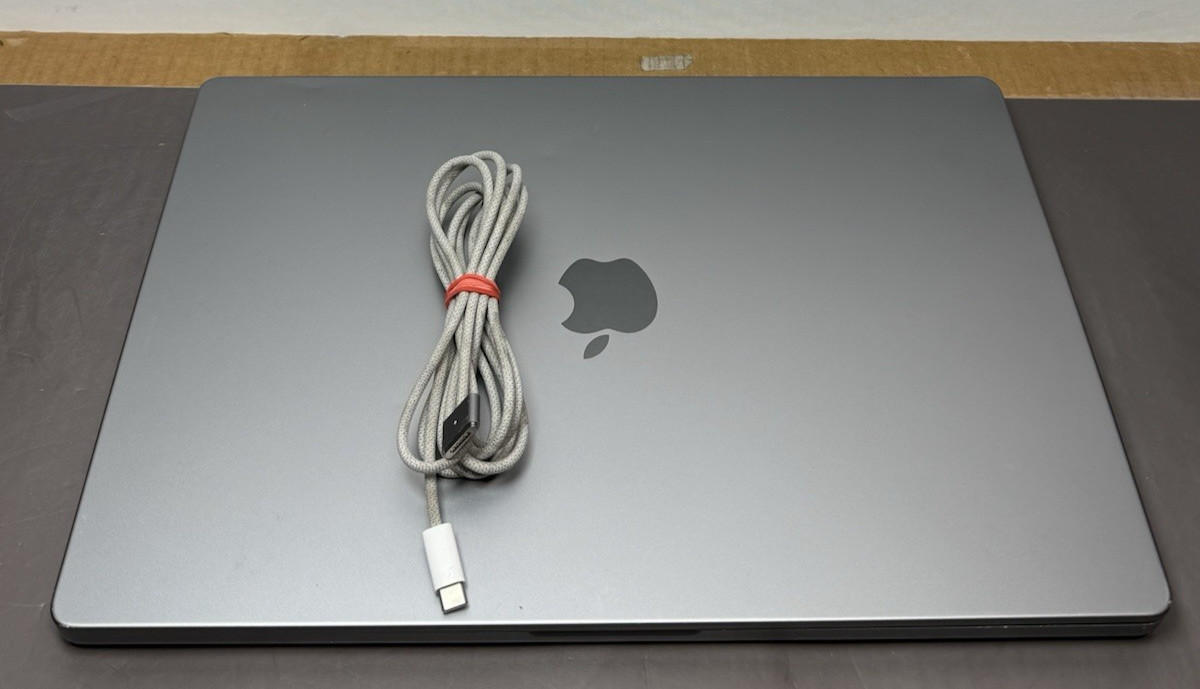 Apple MacBook Pro 16” M1 Pro 16 Core GPU 16GB RAM 512GB SSD A2485, 78% Batt