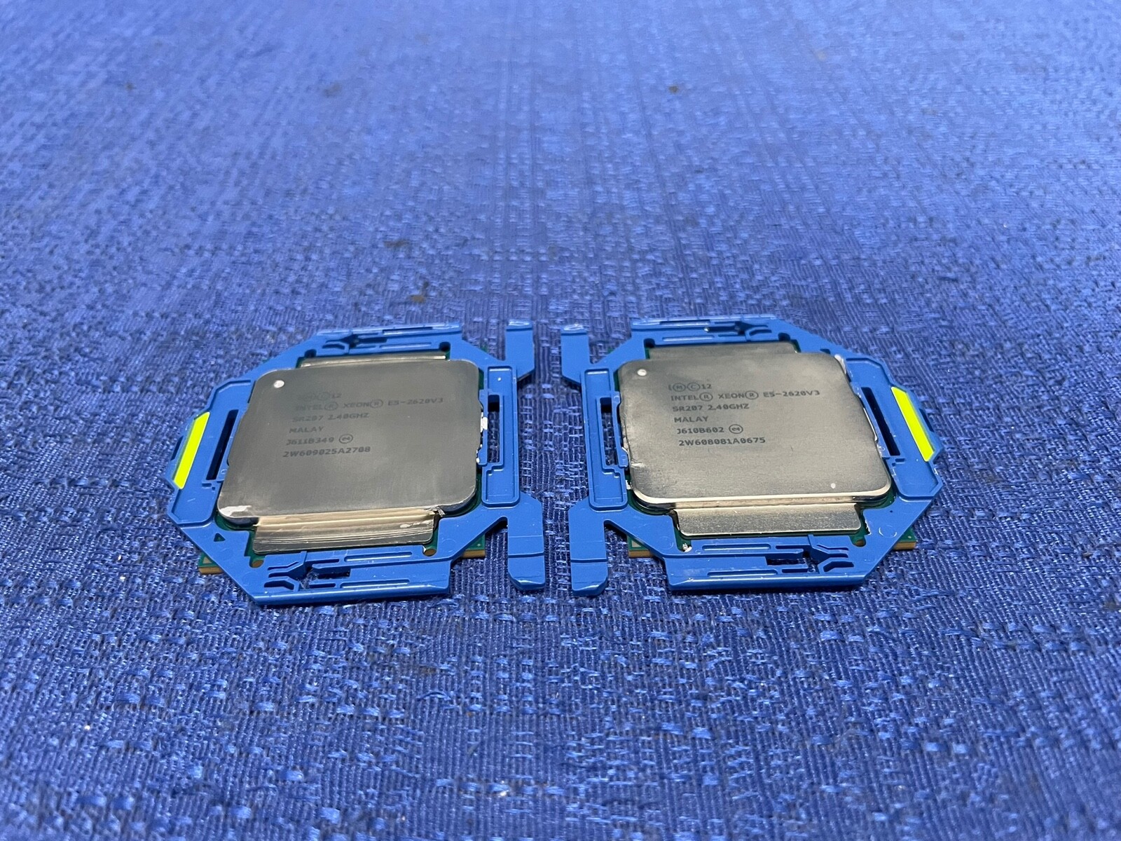 Lot of 2 Intel Xeon E5-2620 v3 Processor SR207 2.40GHz J611B349