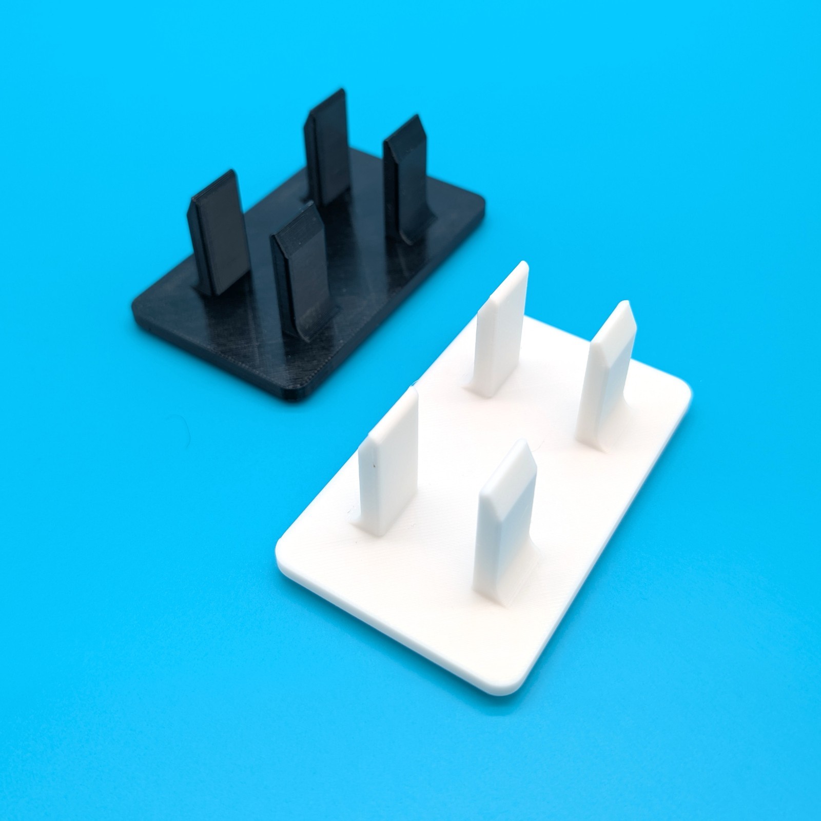 Stand for UniFi Flex Mini 2.5G with Silicone Feet – Black or White PETG