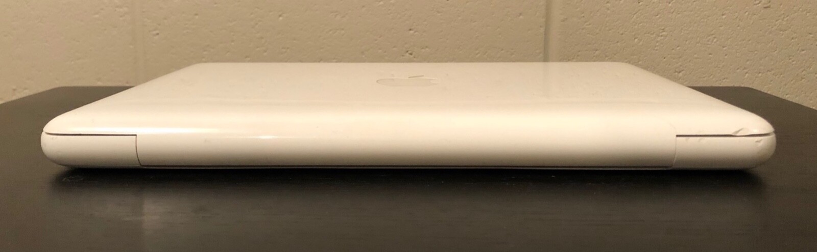 Apple MacBook 13” A1342 2010 2.4GHz/4GB/200GB/NVIDIA 320M – Working Battery!!!