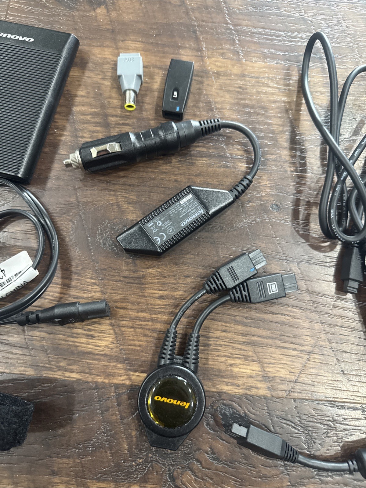 Lenovo 41R4493 90Watt Ultra Slim AC/DC Combo Adapter