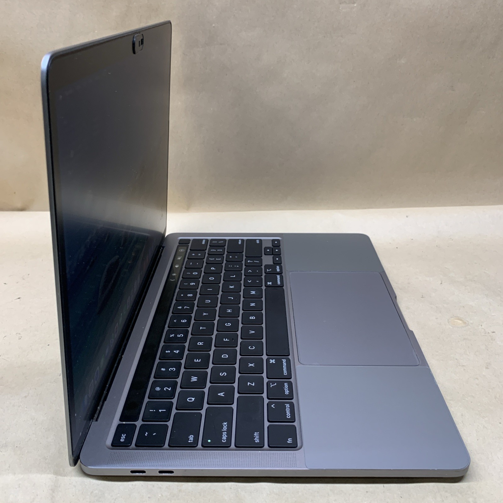 MacBook Pro 13″ 2020 i5-1038NG7@2.0GHz, 16GB RAM, 500GB SSD, MacOS Tahoe