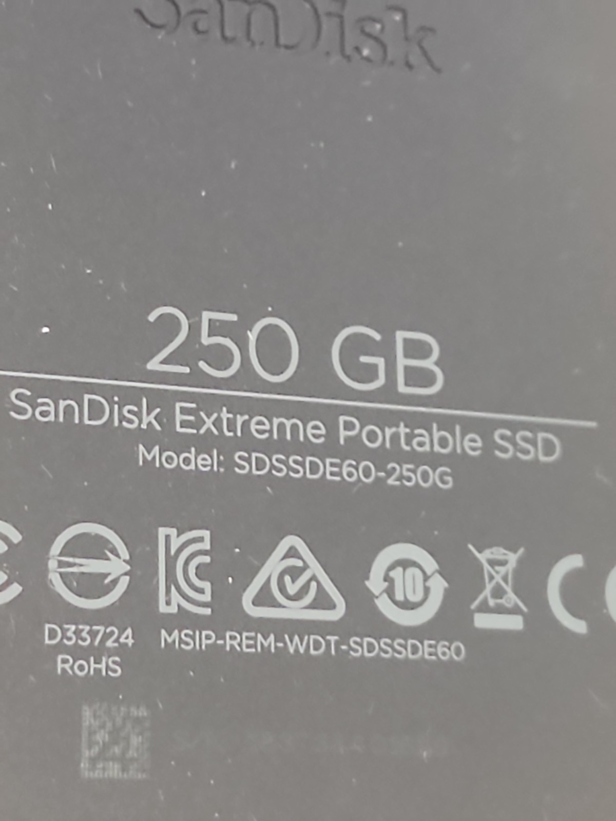 SanDisk SDSSDE60-250G-G25 Extreme Portable 250 GB SSD