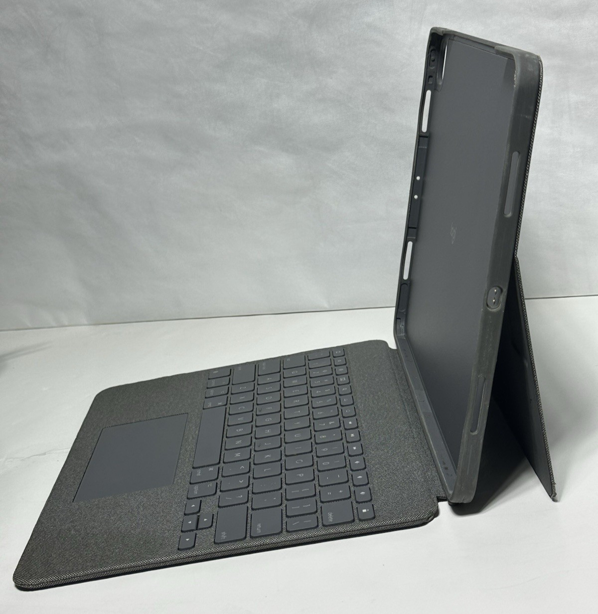 Logitech Combo Touch Keyboard Folio Case Gray Apple iPad Pro 12.9 in-YU0047-F/SH