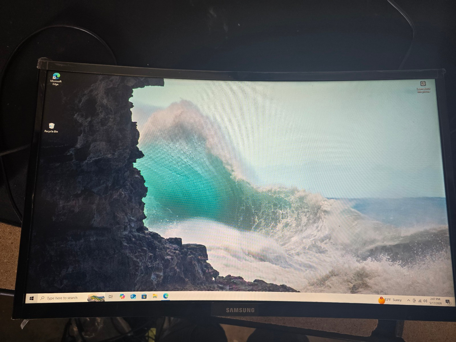 Samsung Odyssey CRG5 24” 1920 x 1080 LED Monitor – LC24RG50FZNXZA