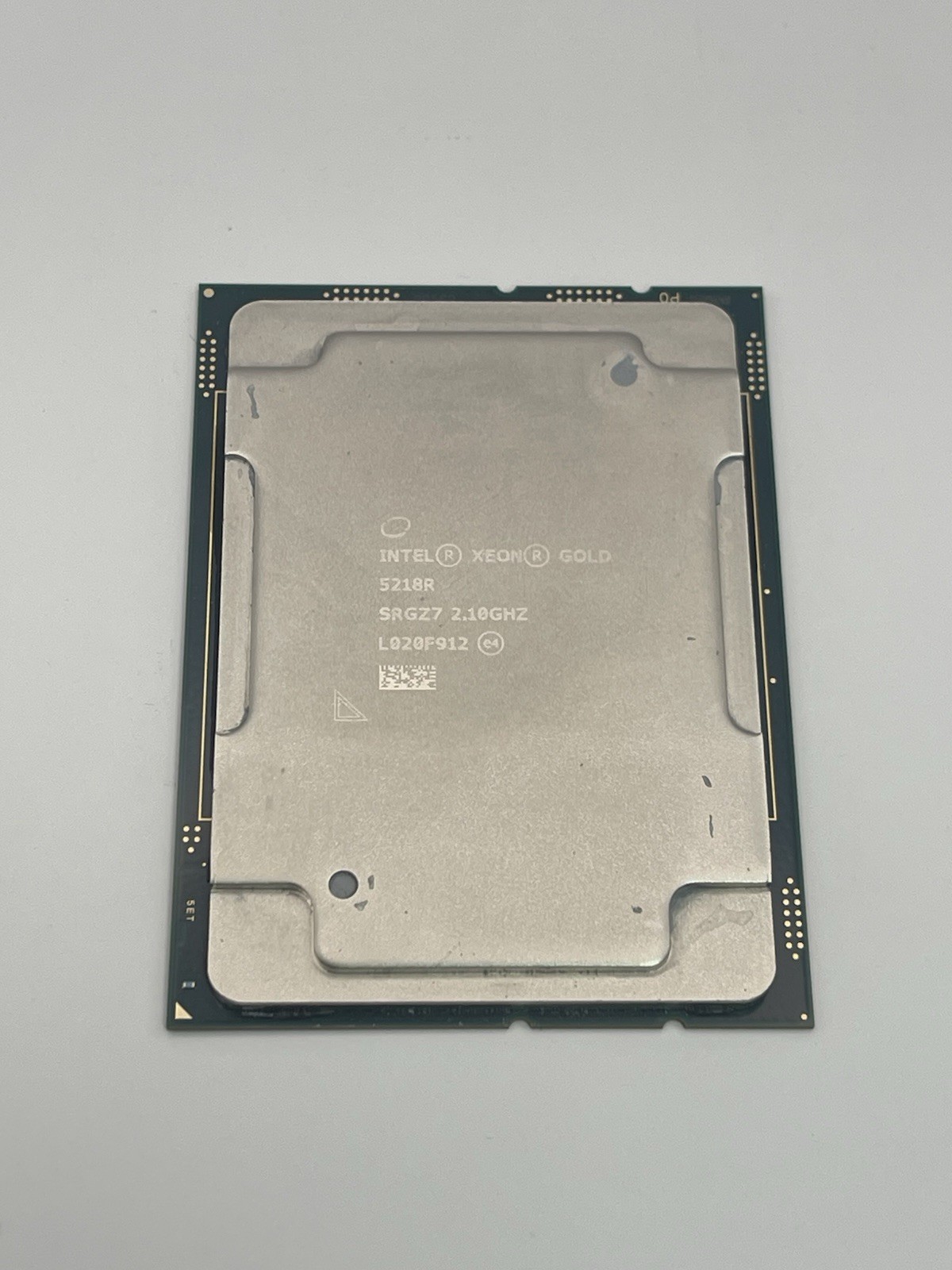 Intel Xeon Gold 5218R SRGZ7 20 Cores 2.1GHz 27.5 MB Cache LGA3647 125W Processor