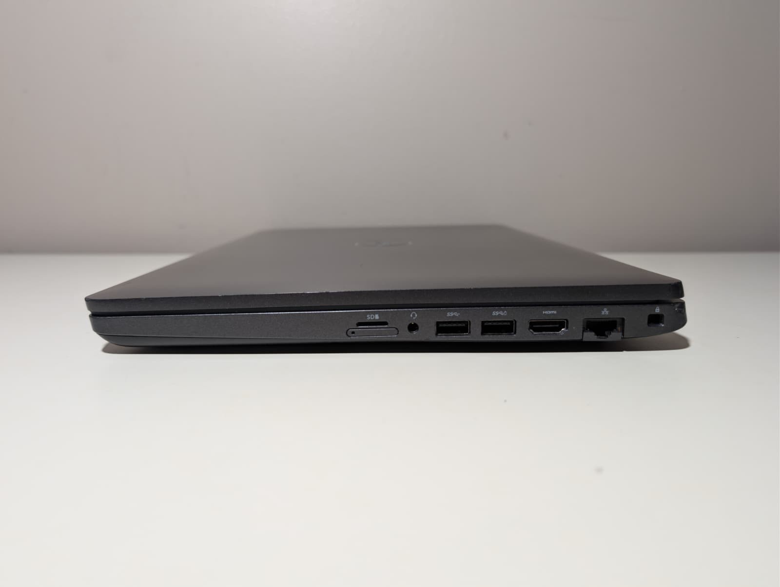 15″ Dell Latitude 5500 | i5 8th 16GB RAM 256GB SSD | HD Backlit Win 11 Pro