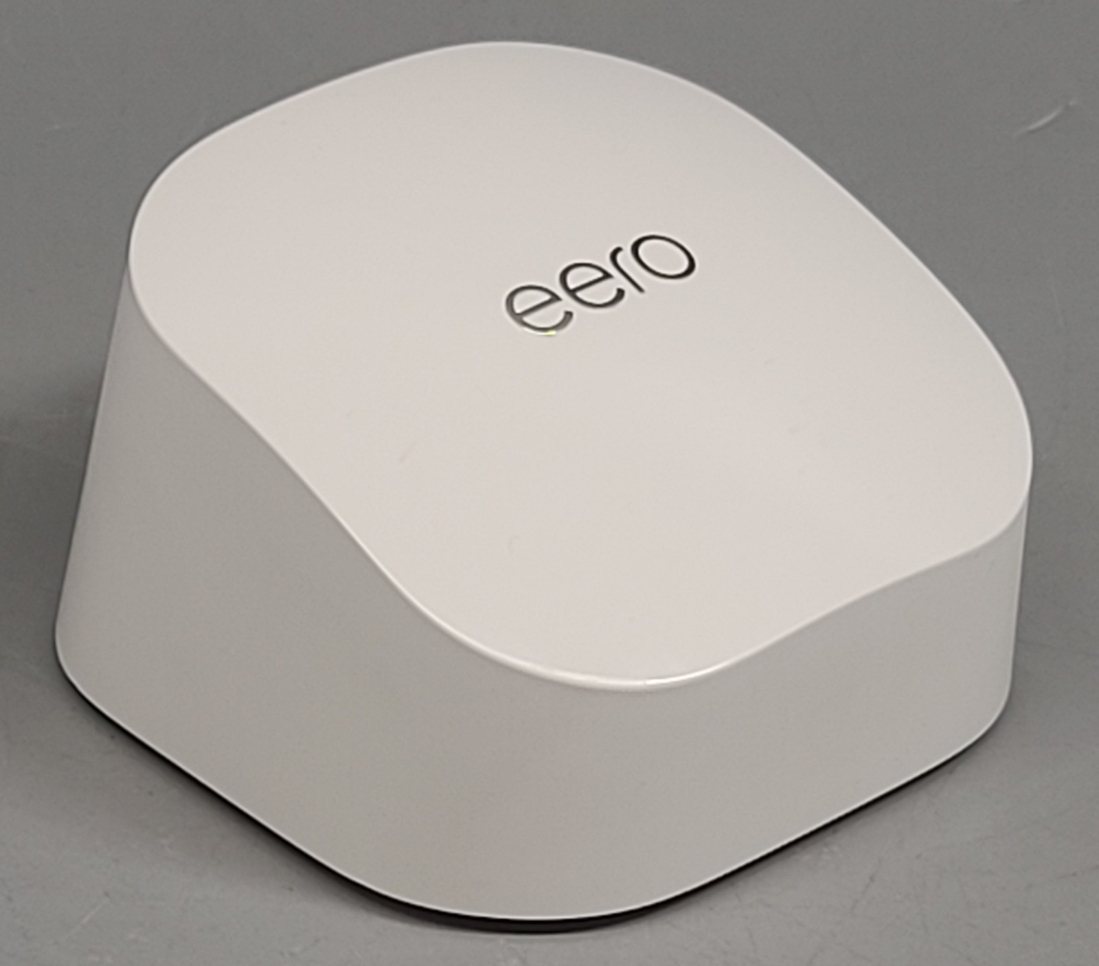 eero 6 M110311 WiFi 6 Dual-Band AX1800 3-pack Mesh System with PAs Boxed