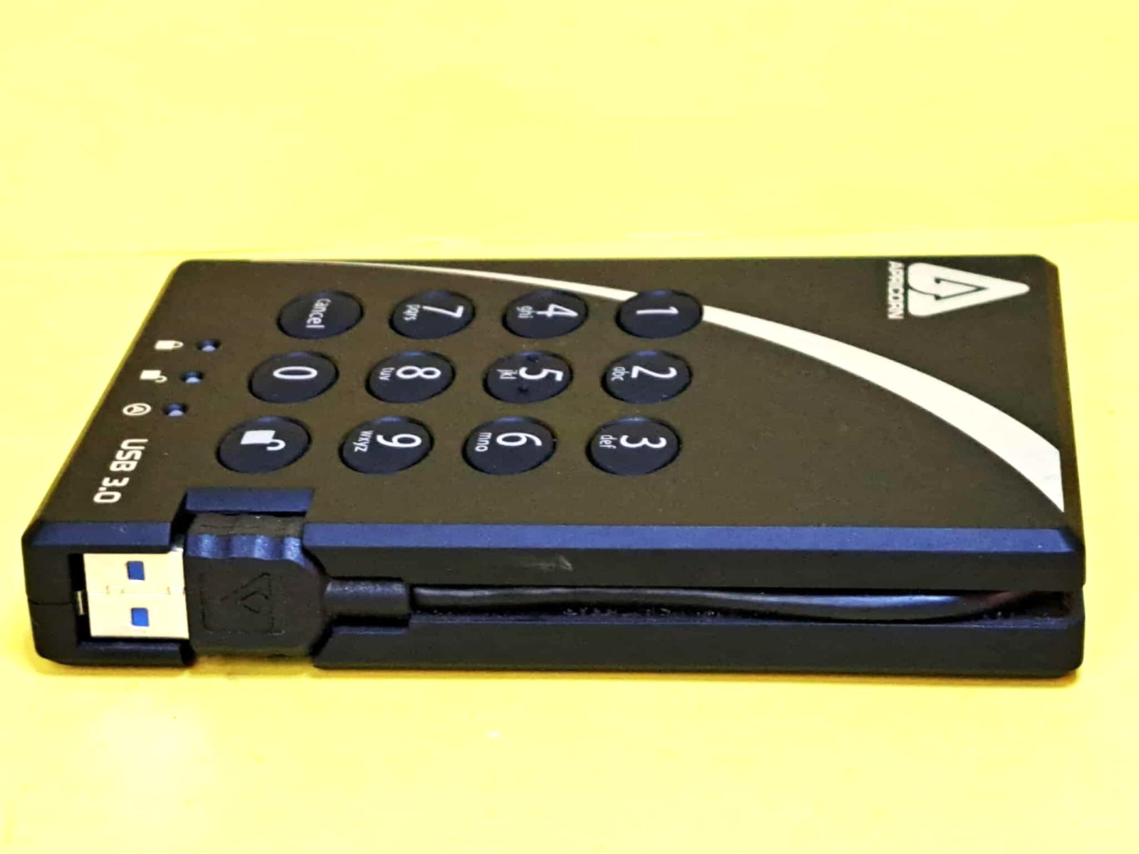 AEGIS PADLOCK 3 A25-3PL256-2000 2TB USB 3.0 ENCRYPTED PORTABLE EXTERNAL DRIVE