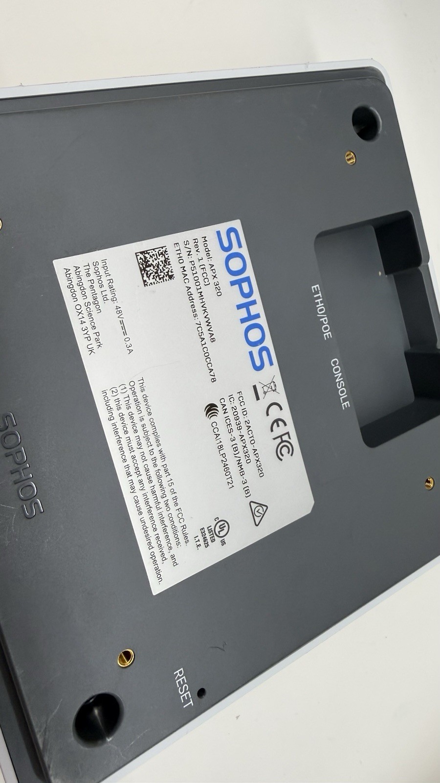 Sophos APX 320 Dual Band Wireless Access Point