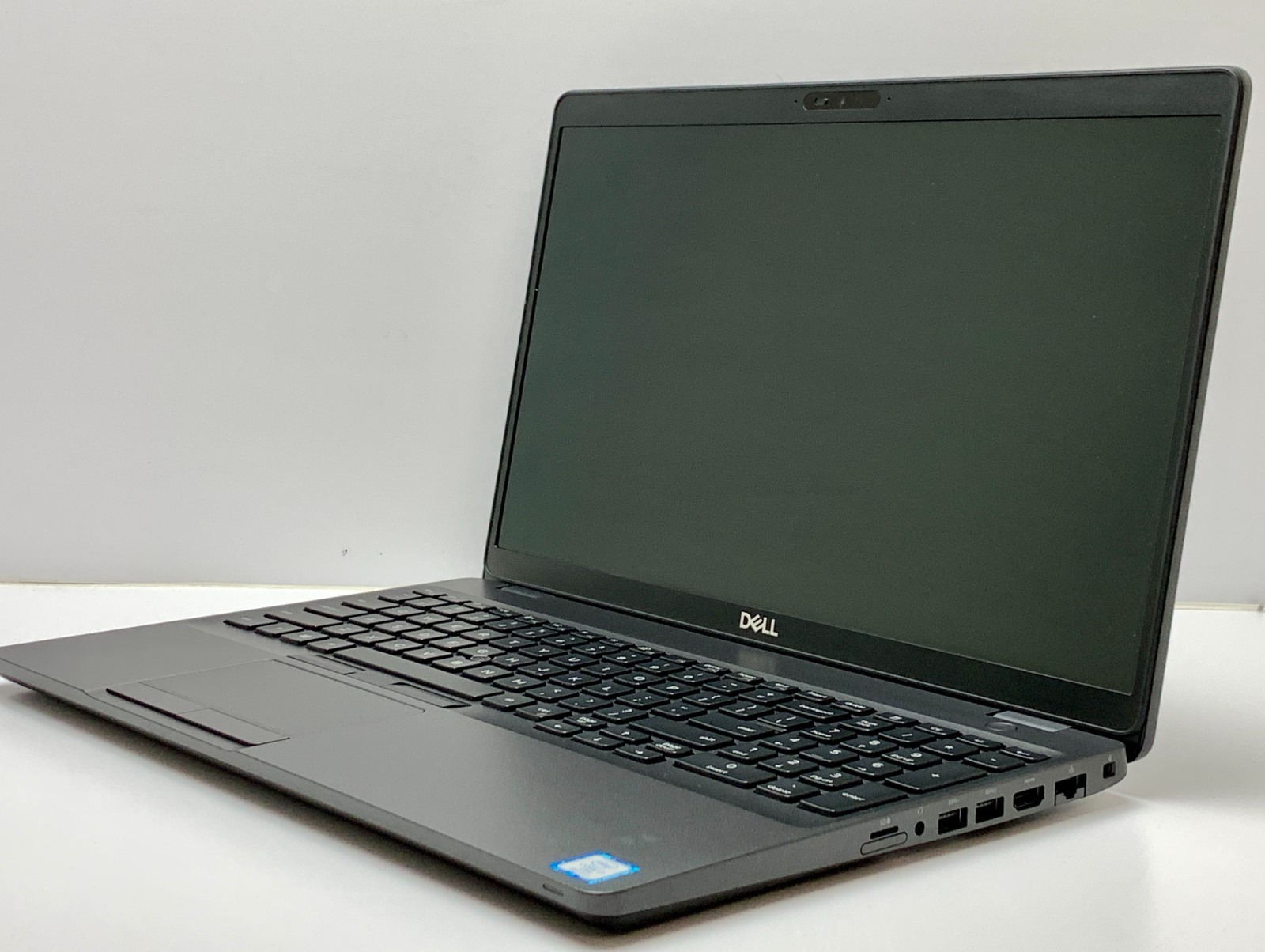 Dell Latitude 5500 | i7-8665U | 16GB RAM | 256GB SSD | LINUX