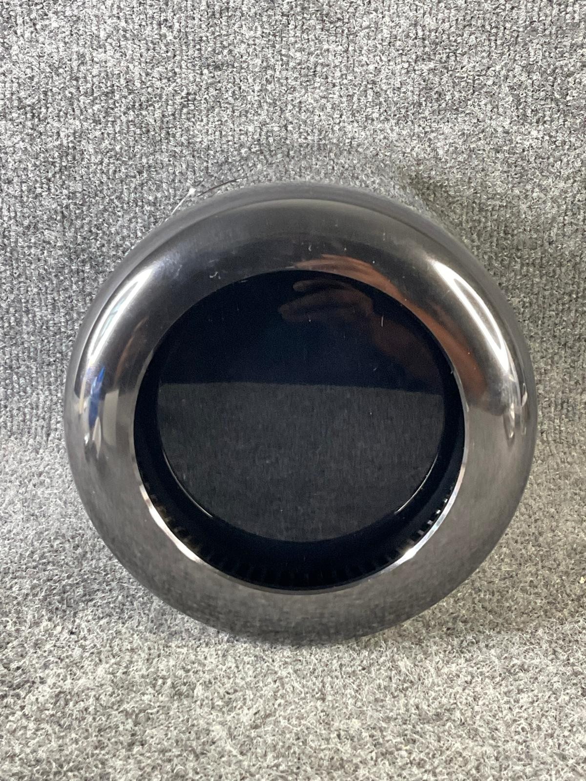 Apple Mac Pro A1481 Xeon E5 3.7GHz Quad Core SSD 40577