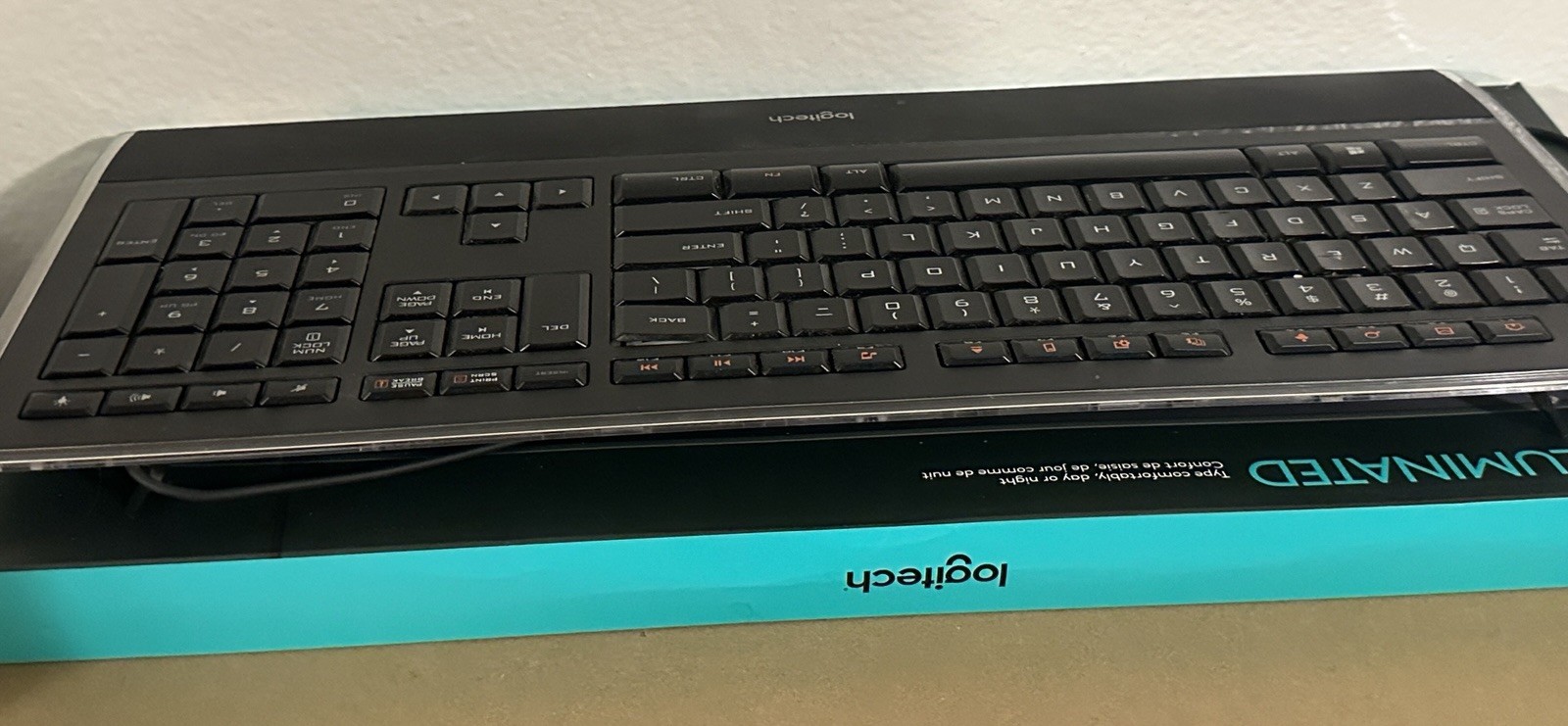 Logitech K740 Illuminated Wired Keyboard 920-000914 Mild Usage With Box