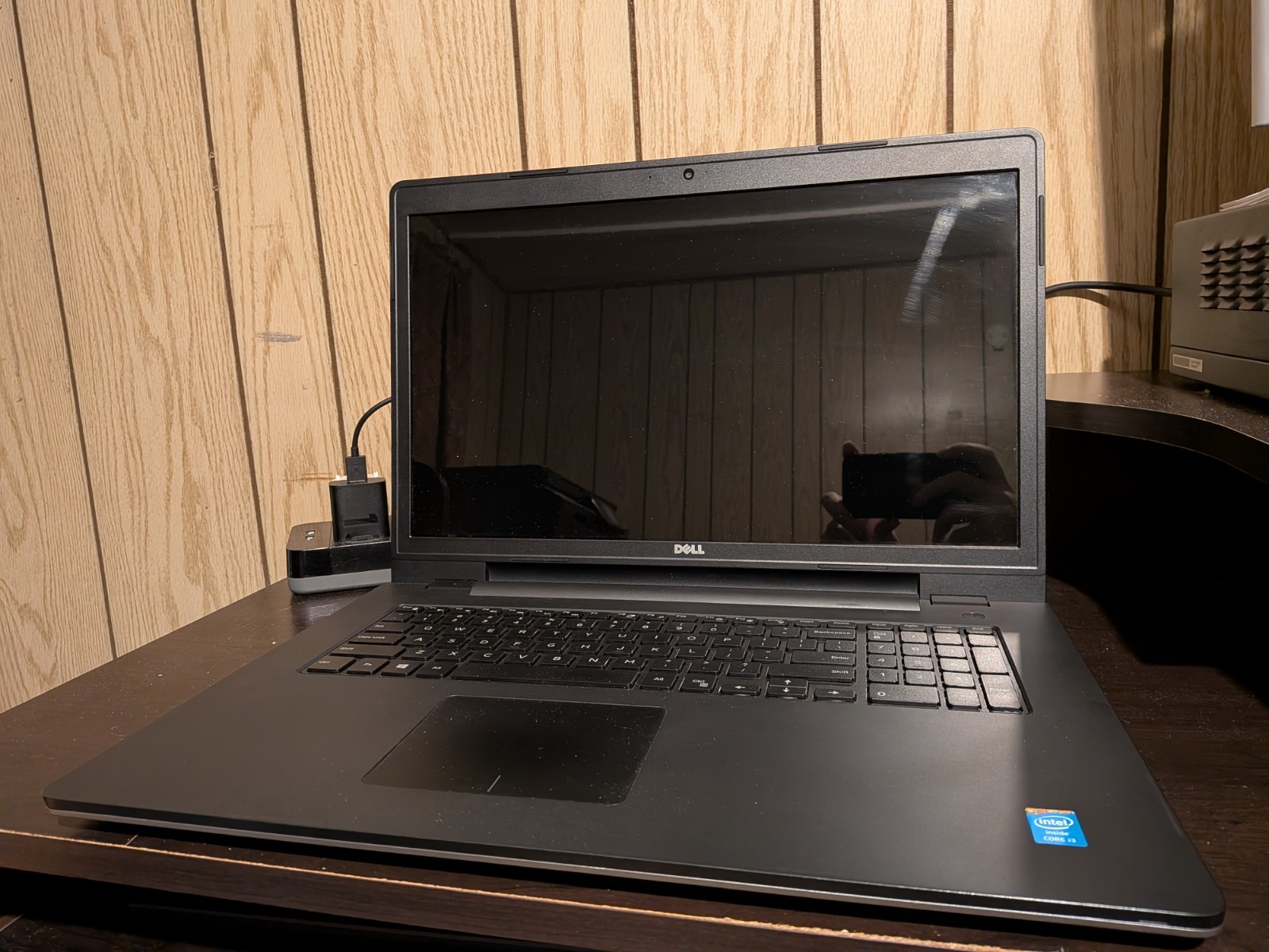 Dell Inspiron 17R 5748 Laptop (i3 4th Gen, 8GB DDR3L Ram, 250GB SSD, Linux Mint)