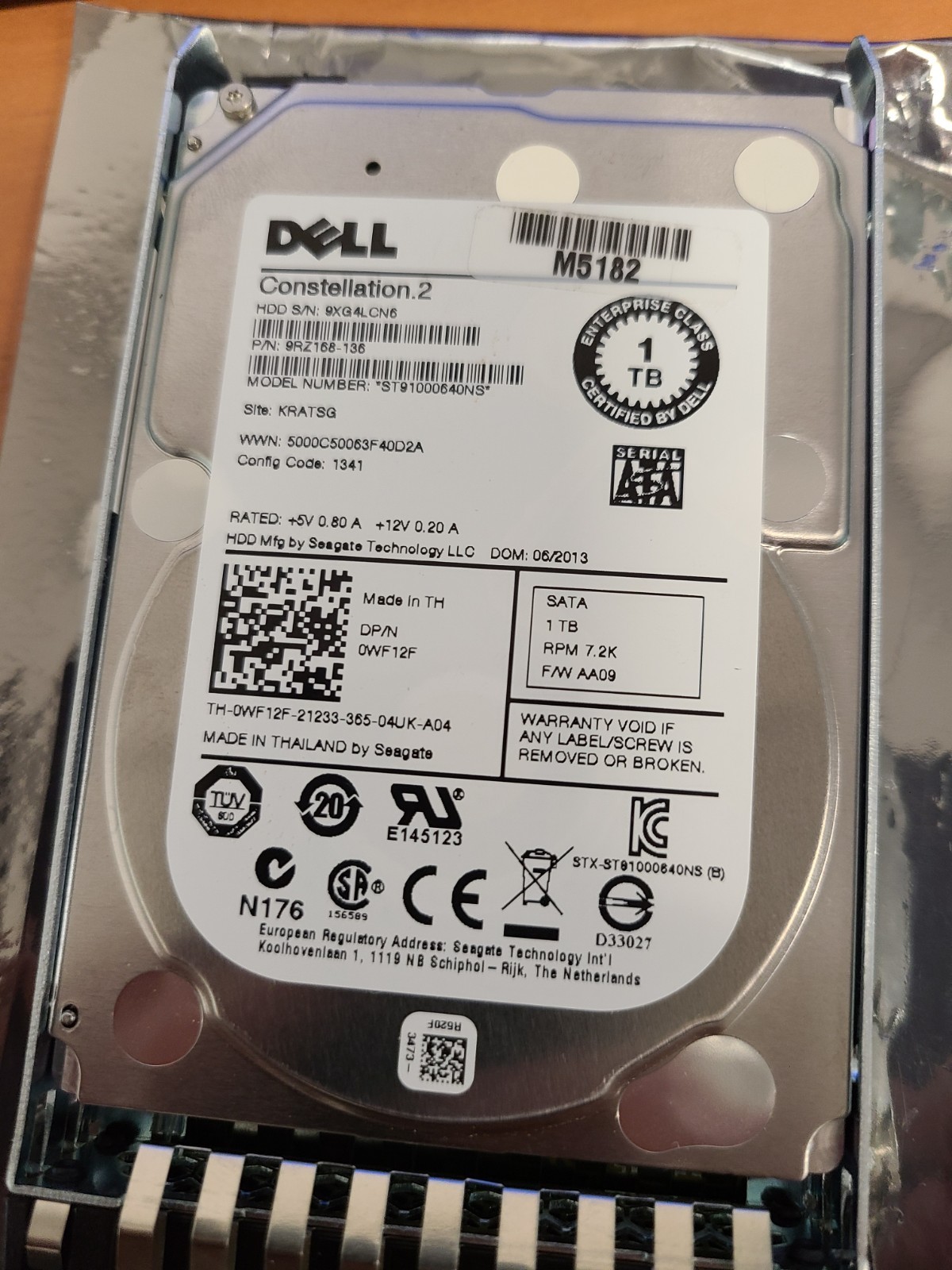 NEW DELL Constellation.2 SATA 2.5″ 1TB 7200 RPM Server Hard Drive P/N 9RZ168-136