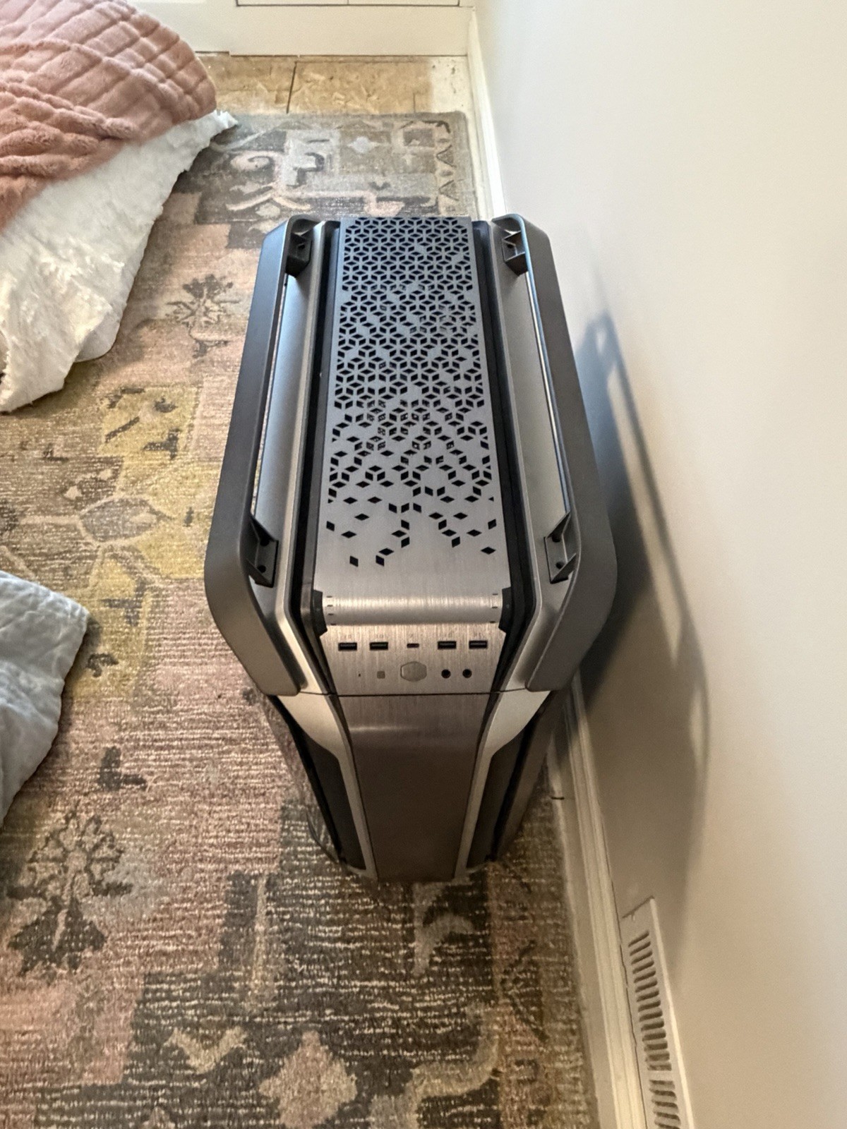 Cooler Master COSMOS C700M Full Tower Case – Gray/Silver/Black