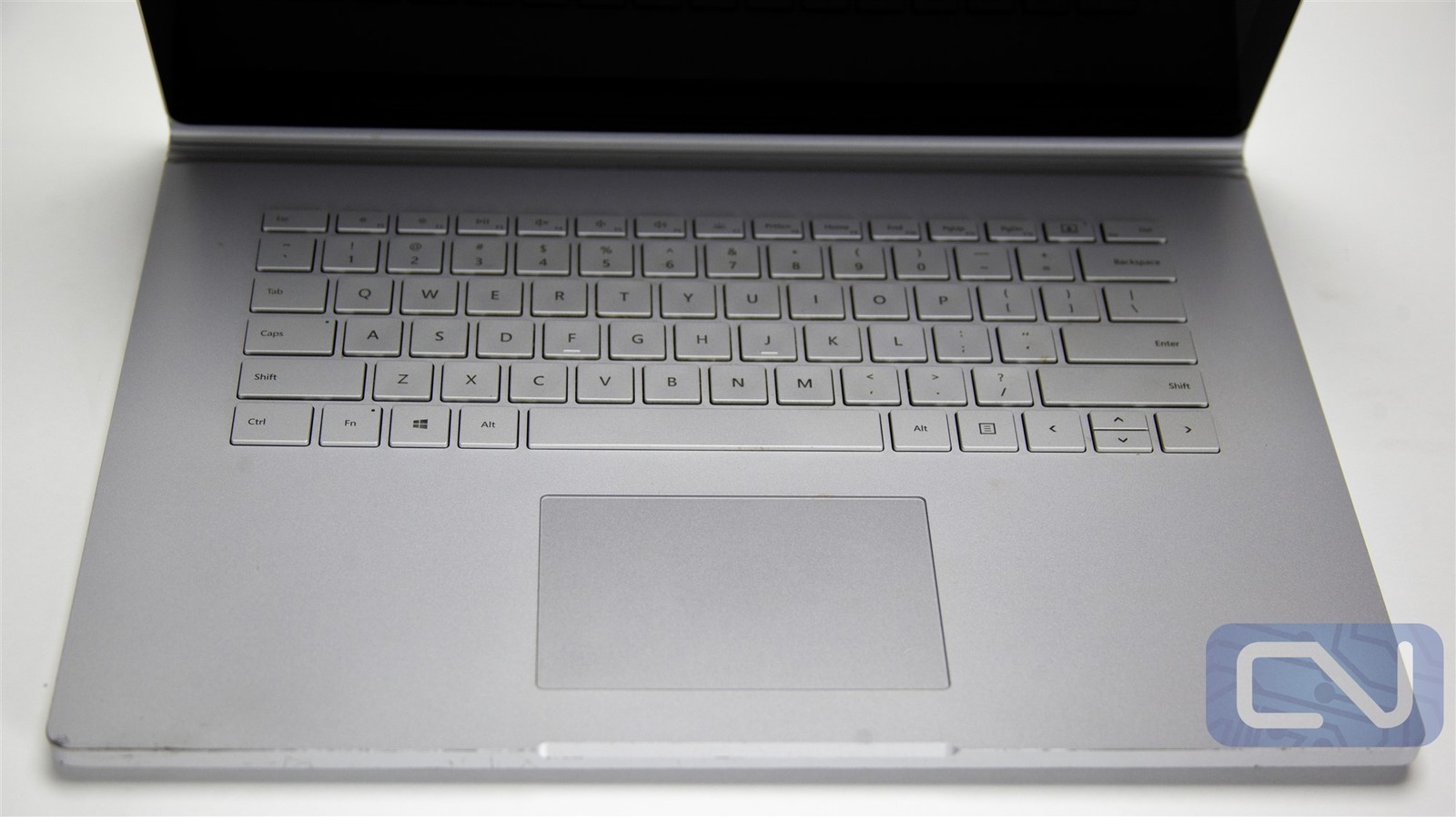 (Poor Battery) Microsoft Surface Book 2 15″ i7-8650U 16GB 1TB SSD GTX 1060 Win10