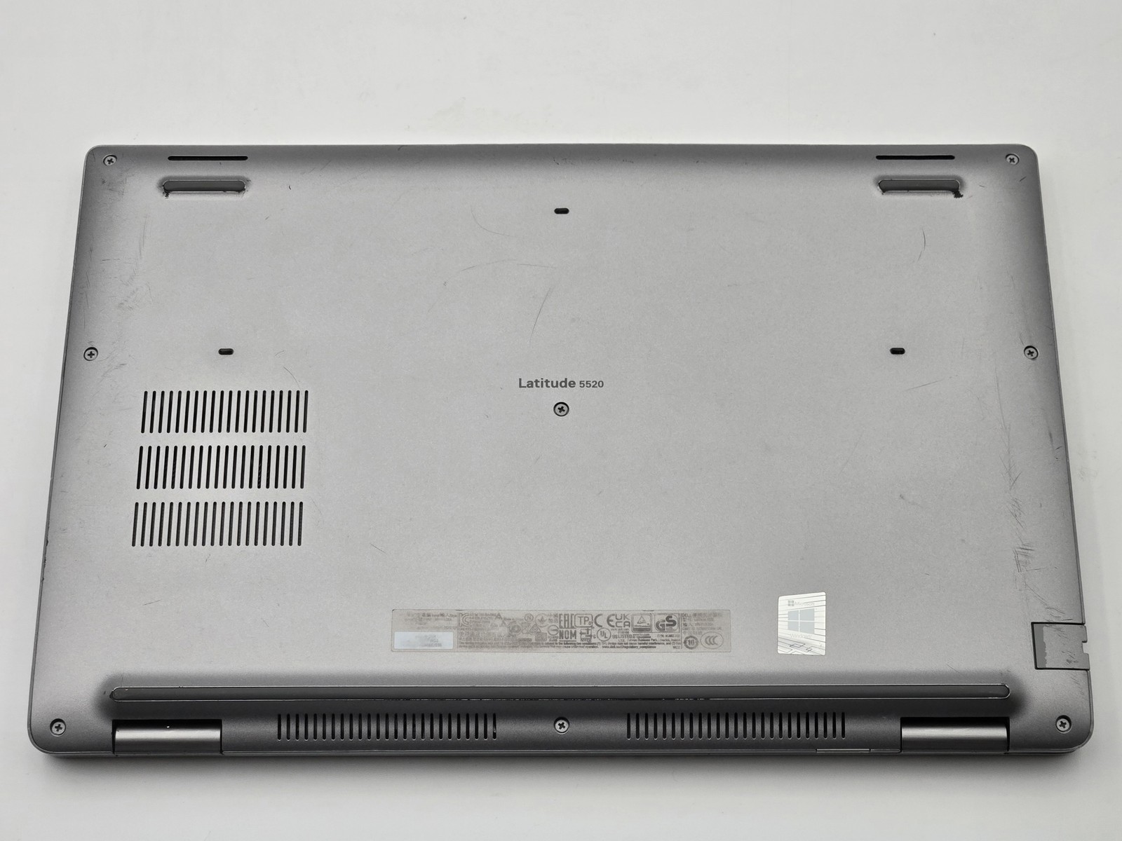 Dell Latitude 5520 15″ FHD I5-1135G7 512GB SSD 16GB W11P Webcam Backlit