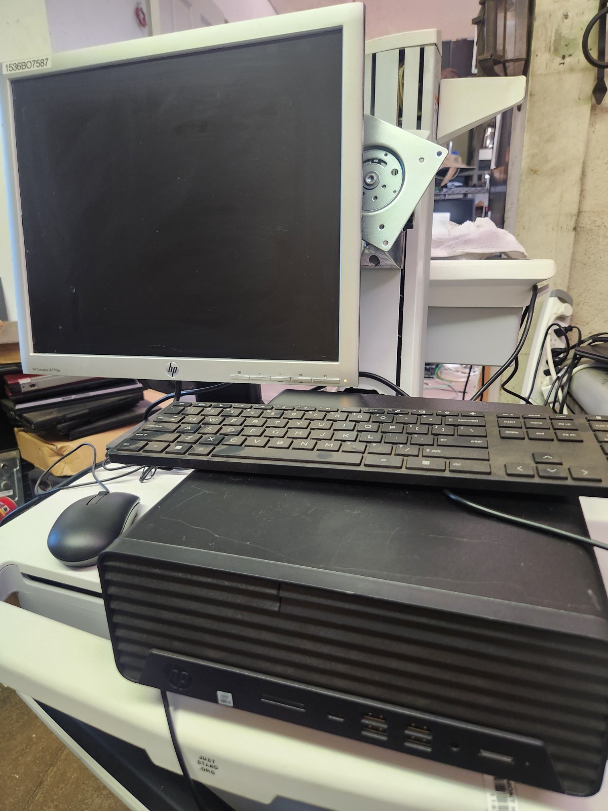 HP ProDesk 600 G6 SFF Intel i5-10500 3.10GHz 8GB RAM No HDD