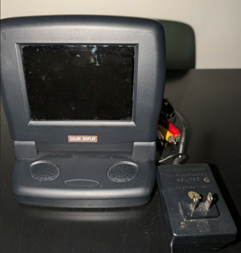 5” Color TFT LCD Monitor 12V Vintage Portable Monitor with Speakers