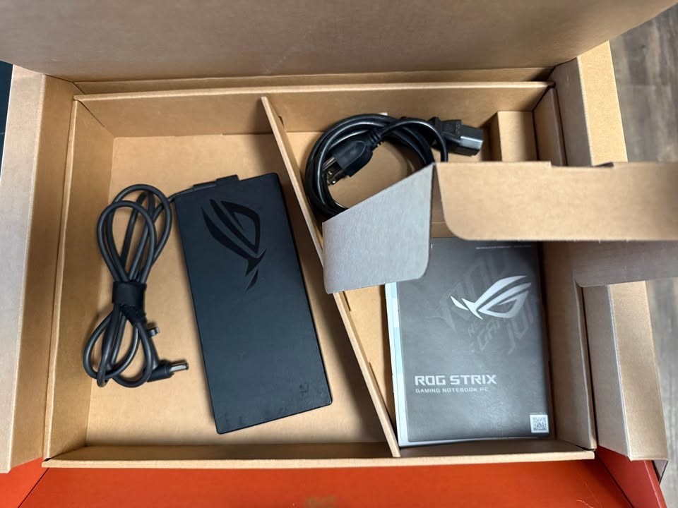 ASUS ROG Strix G16 G614JV i7-13650HX RTX 4060 32GB 1TB SSD 165Hz W11