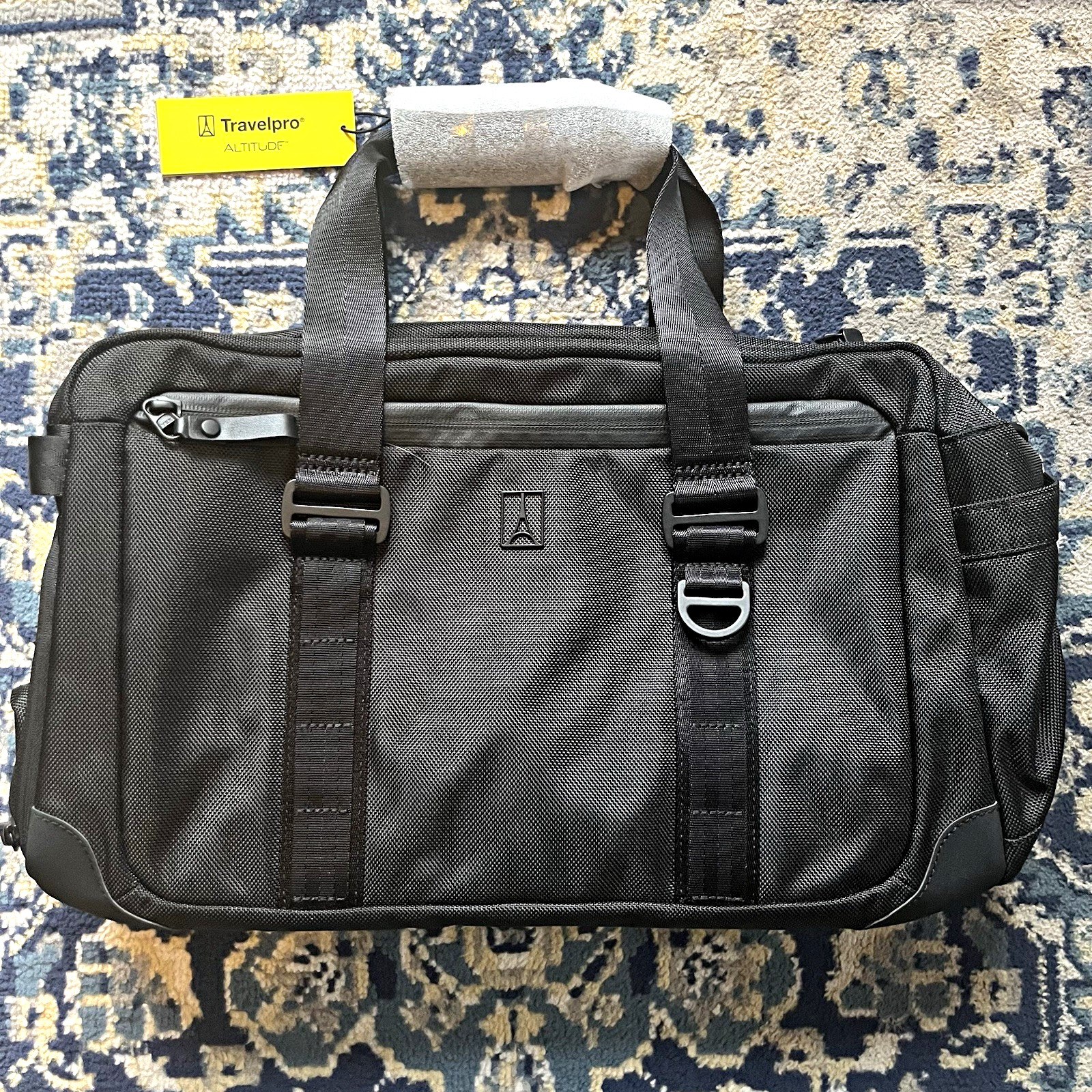 Travelpro Altitude Double Expansion Duffel Bag NWT, Retail $265