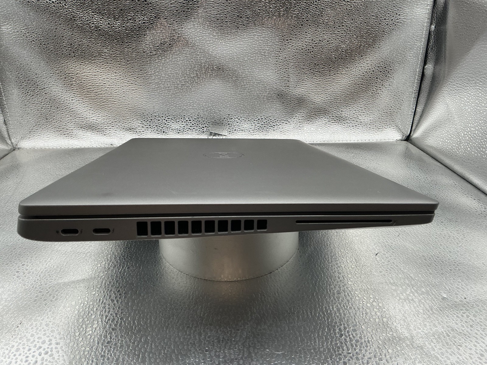 Dell Latitude 5520 15.6 inch laptop i7-1185G7 3.0 Ghz, 16 GB512 GB NVME, Win 11