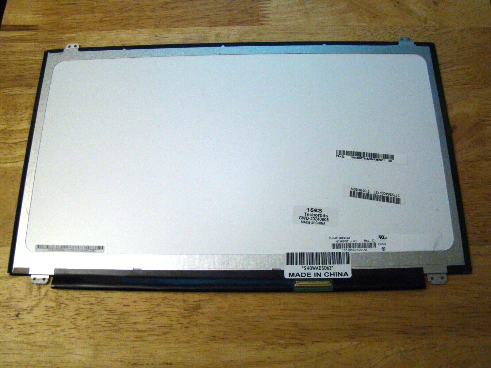 Chimei Innolux HD LCD LED 15.6″ 40Pin LCD Screen 1366×768 N156B6-LA1 Rev.C1 /NEW