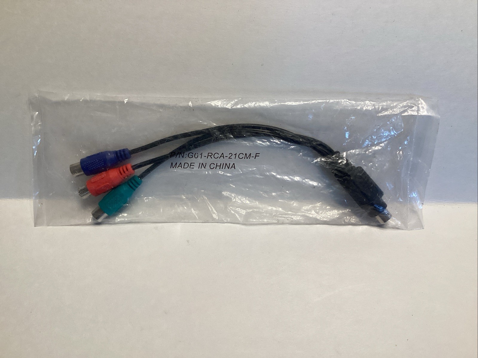 A/V Adapter Video Cable P/N G01-RCA-21CM-F