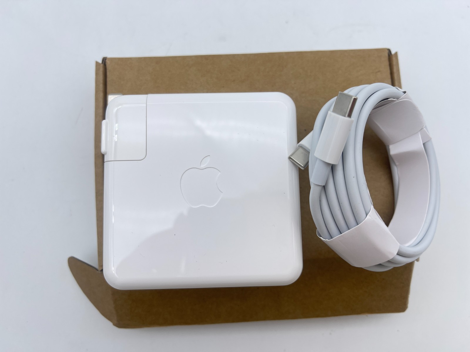 Genuine 96W USB C Charger For Apple MacBook Pro 14 15″ 16″ A2141 A2166 2019-2022