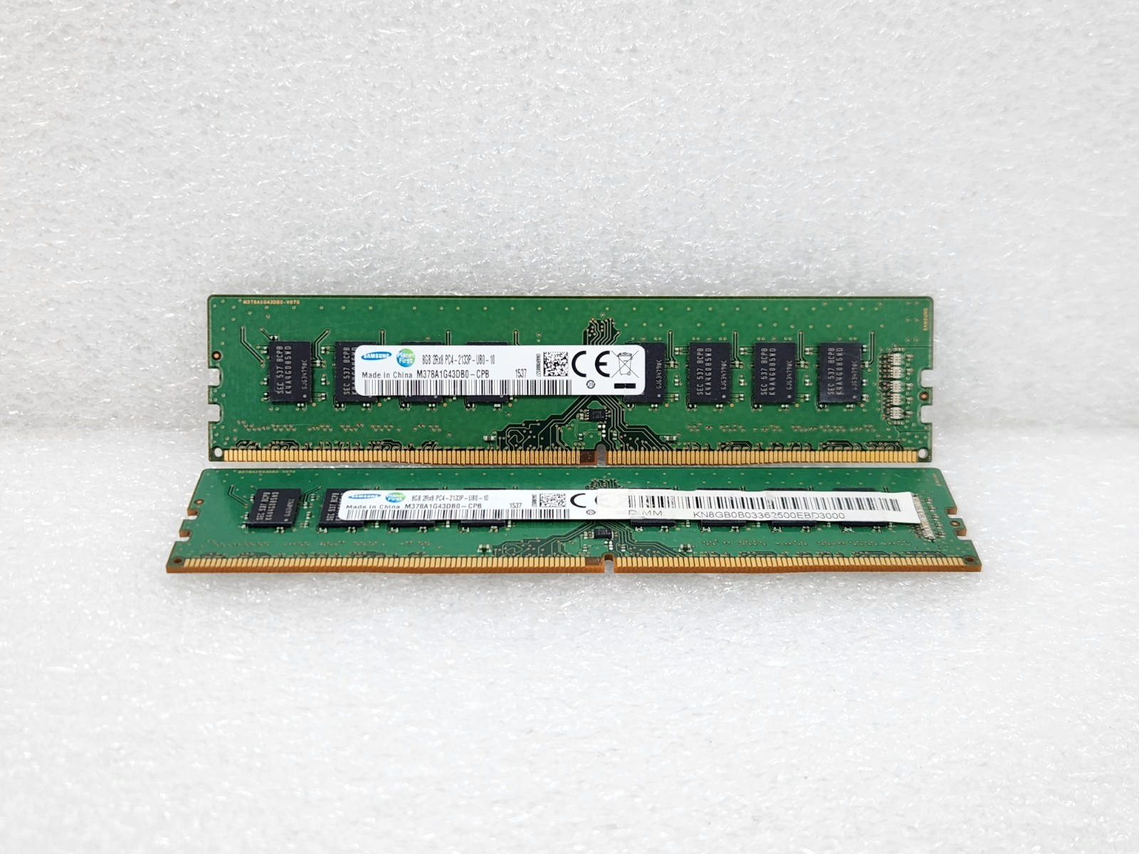 LOT OF 2 Samsung M378A1G43DB0-CPB 16GB (2x8GB) 2Rx8 PC4-2133P Desktop Memory