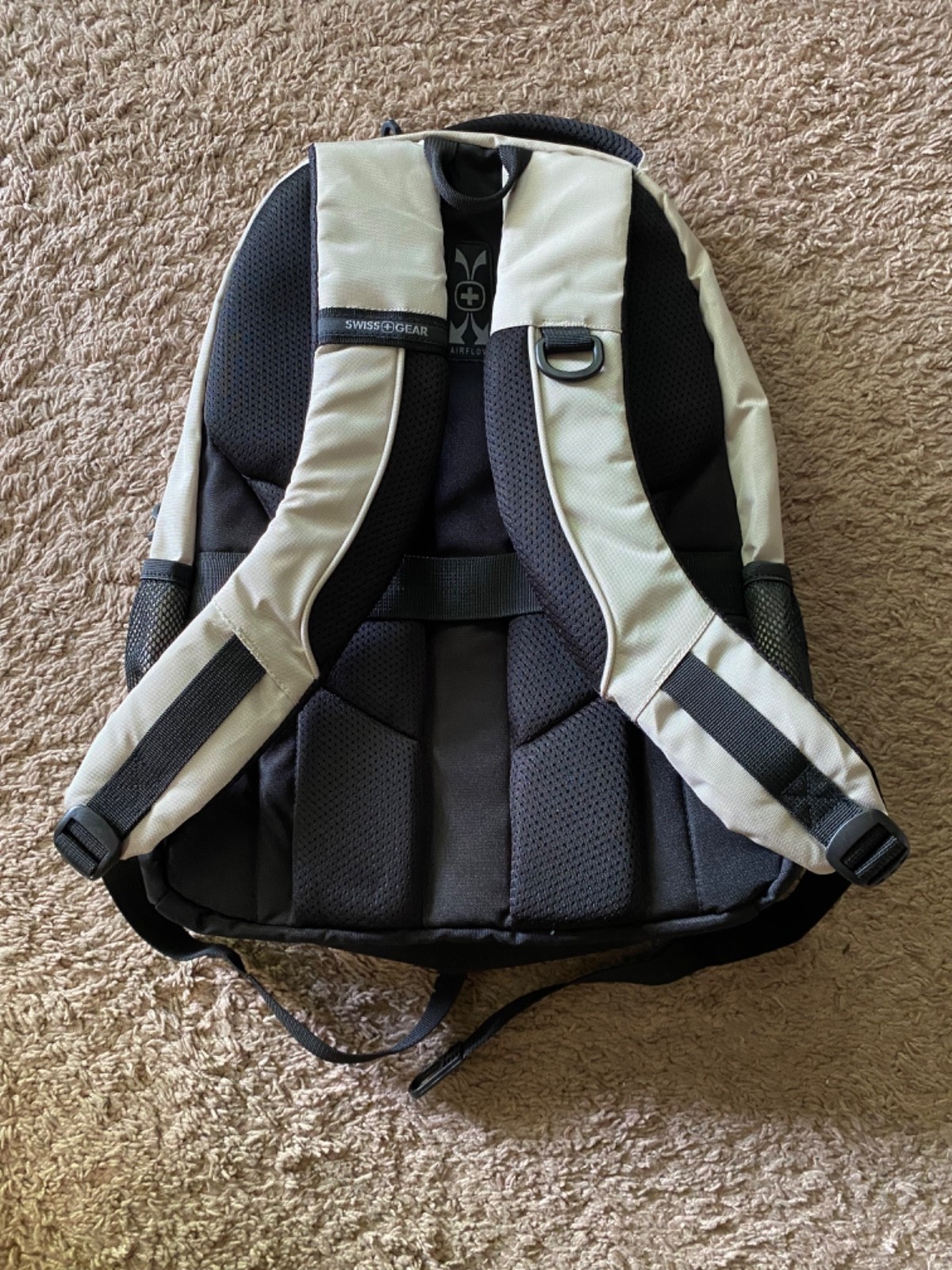 SwissGear Cecil 5505 Laptop Backpack, Cream/Black, 18-inch
