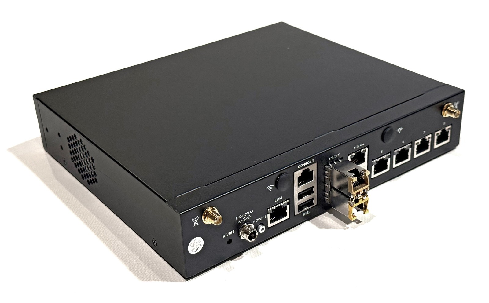 OPNsense pfSense 8-Core Atom C3758 2.2GHz 8GB DDR4 512GB SSD 8x NIC QAT AES VPN