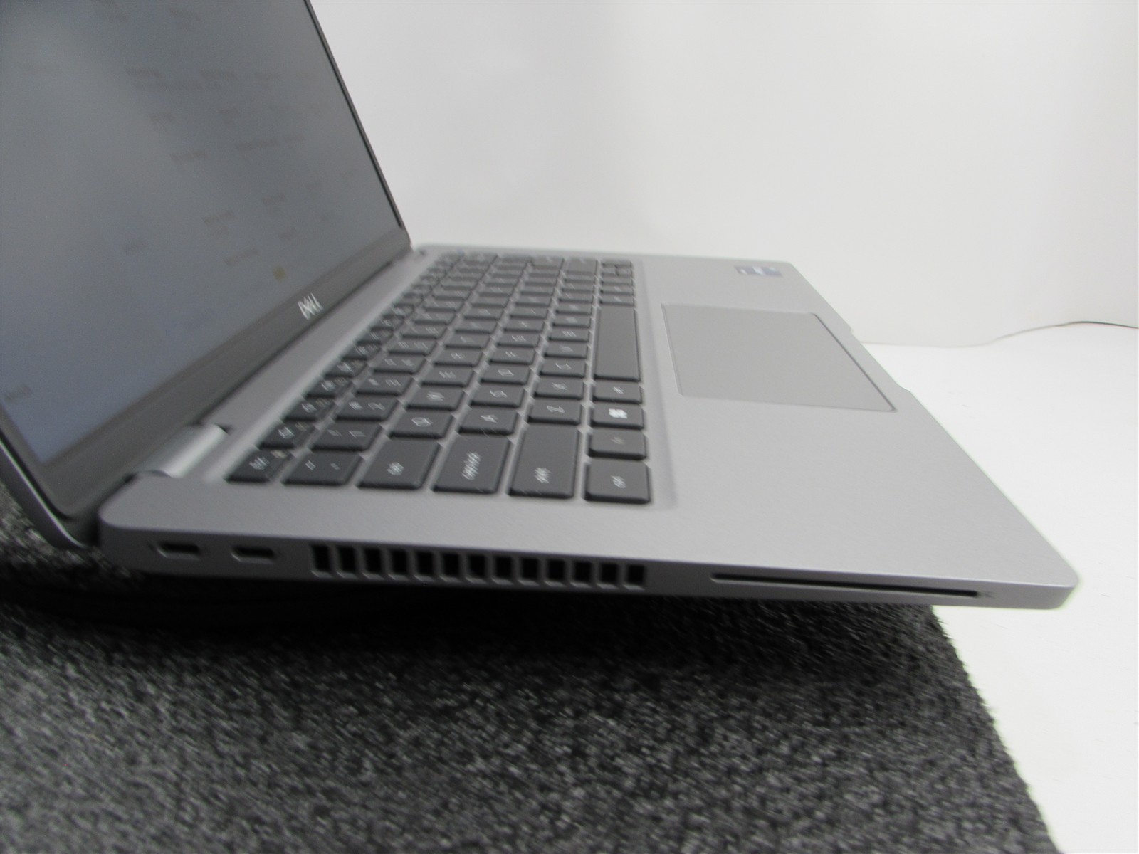 DELL LATITUDE 5430 1920X1080 FHD TOUCH I5-1245U 512GB SSD 16GB RAM NO O.S