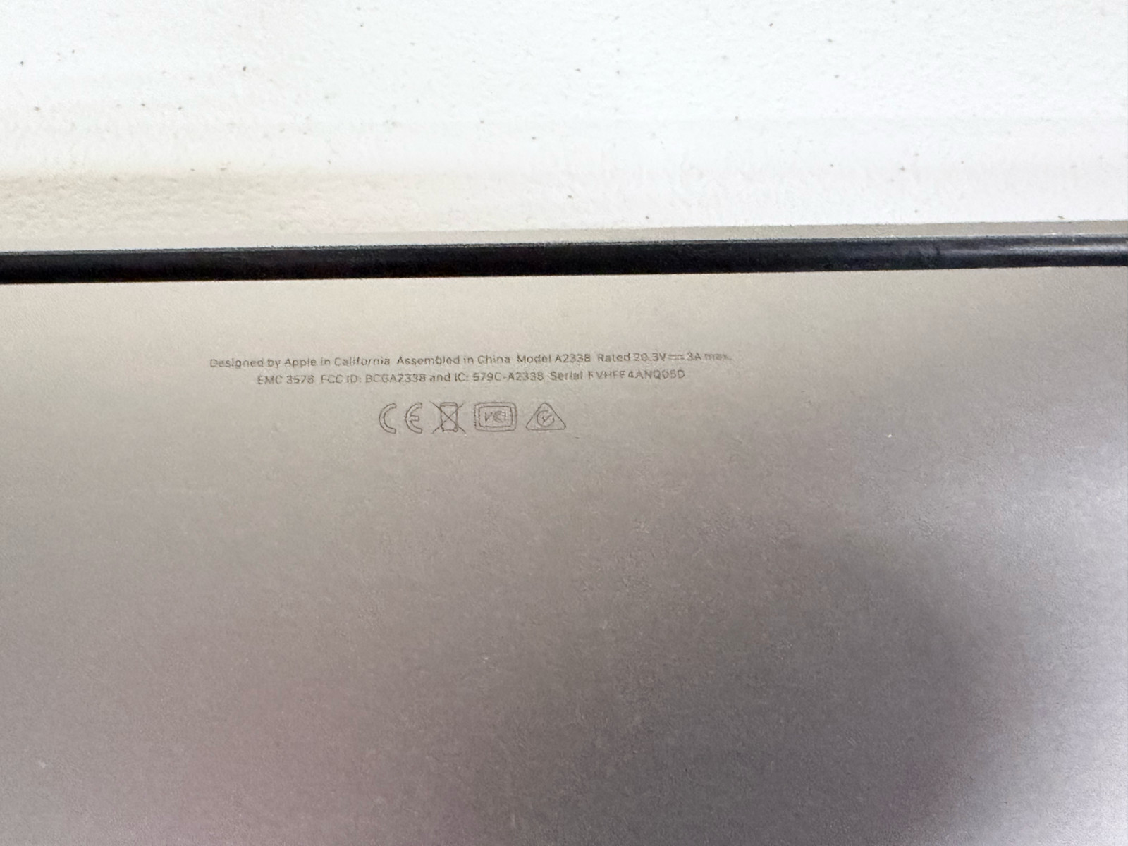WORKS READ Apple MacBook Pro M1 13″ 2020 W/ USB Hub (256GB SSD, 8GB RAM)