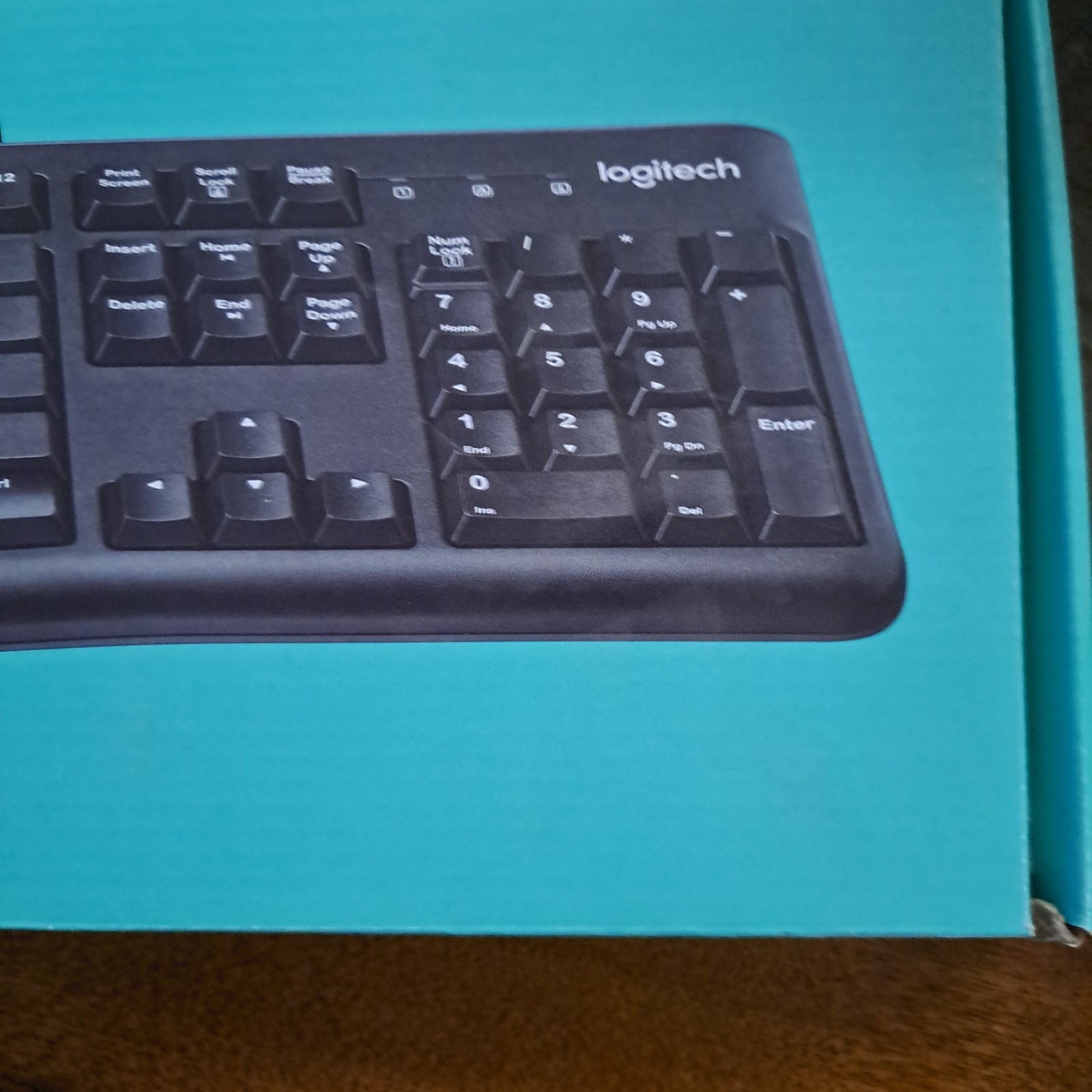 Logitech K120 USB Plug and Play USB Keyboard Laptop Desktop-NEW/in Box.