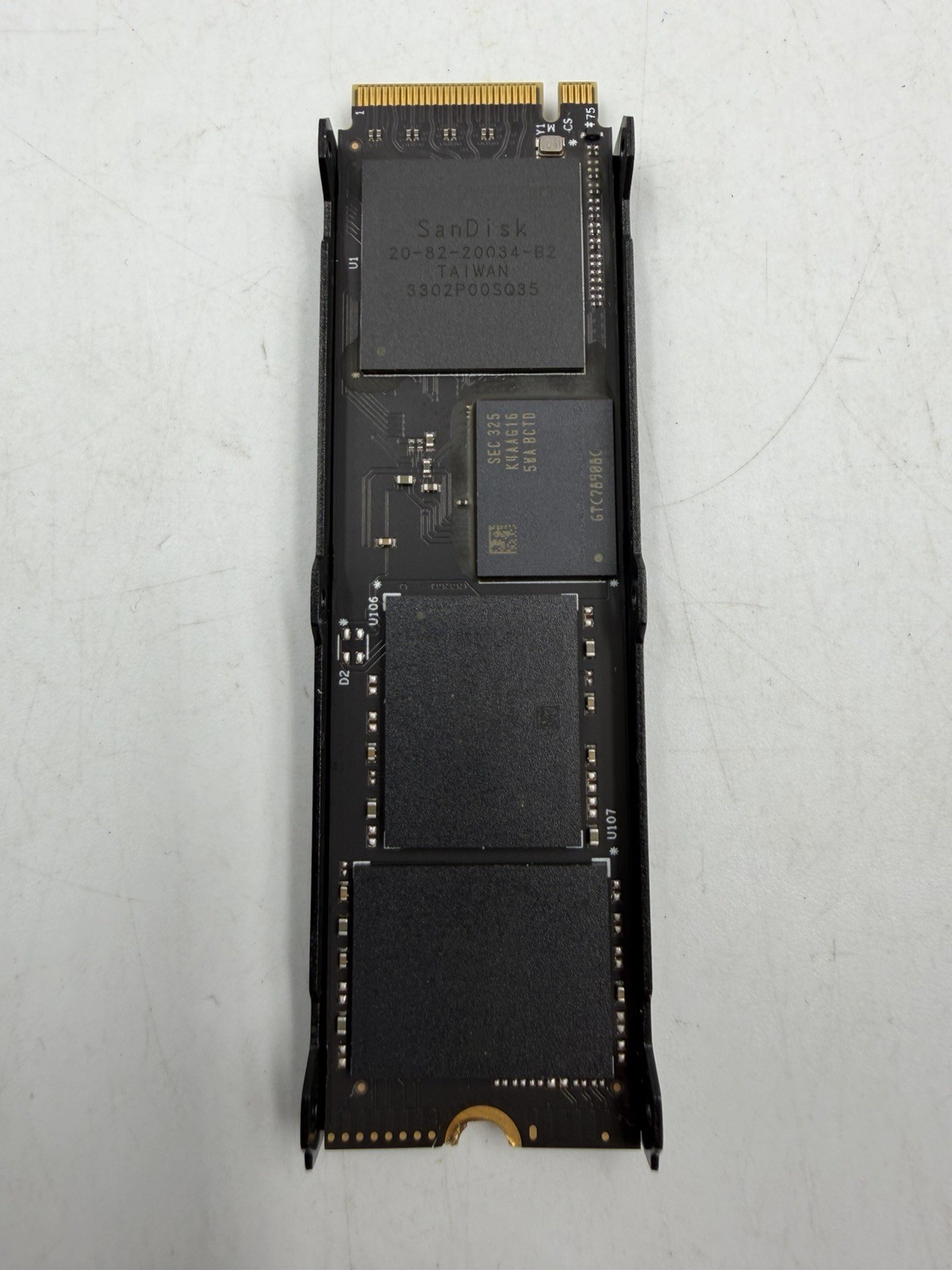 WD_BLACK SN850X 1TB NVMe PCIe Gen4 M.2 2280 Internal SSD WDS100T2X0E Used