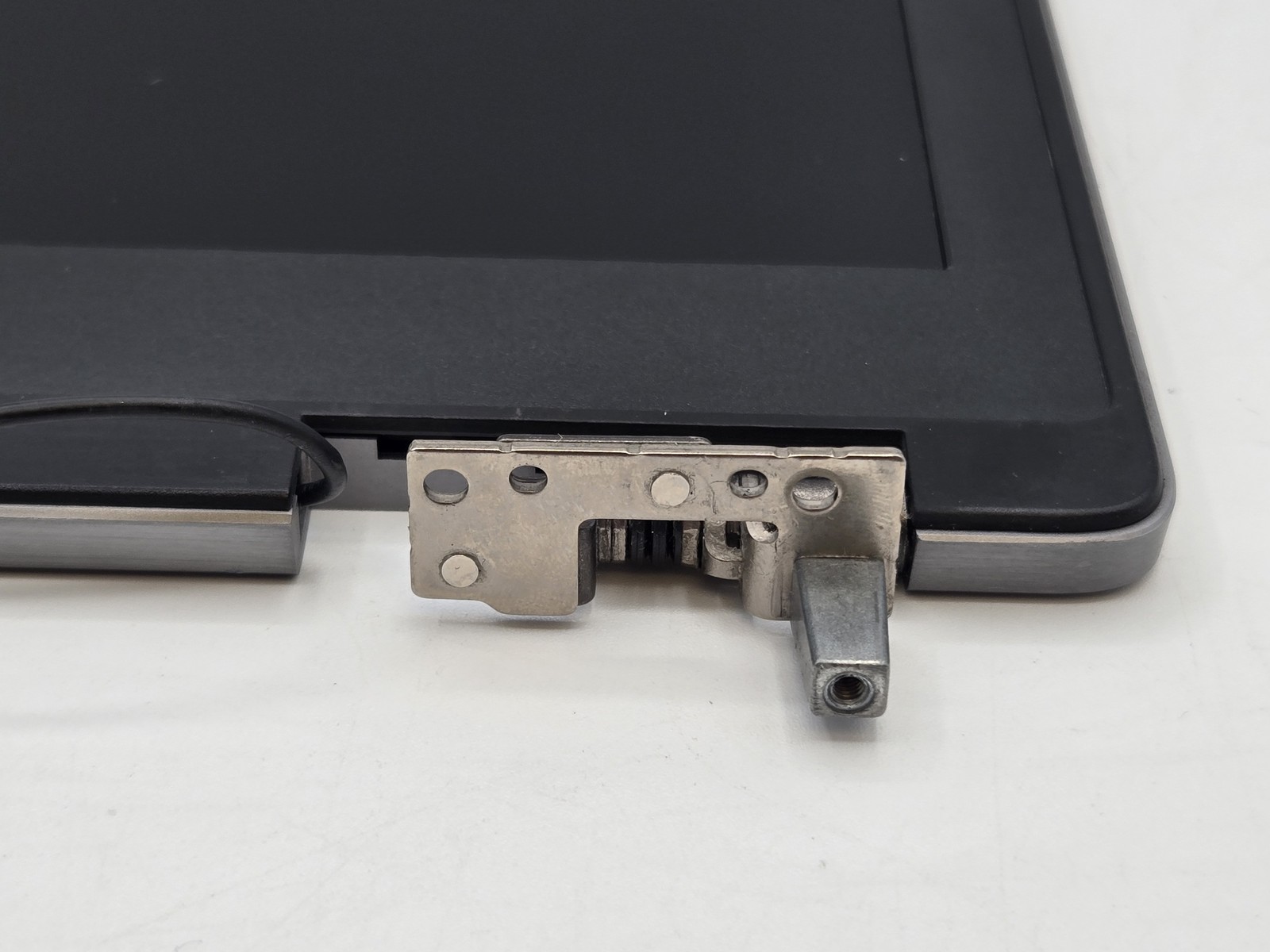 Dell Precision 7740 17.3″ Matte FHD LCD Screen Complete Assembly Gray