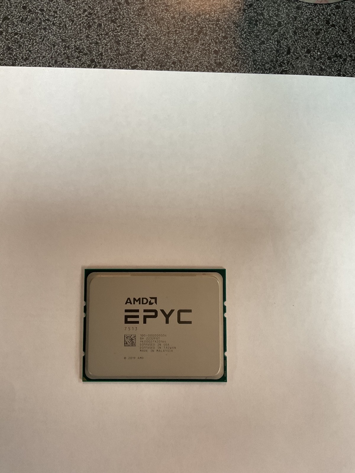 AMD EPYC 7513 100-000000334 2.6GHz, 32-Cores, Socket SP3 Unlocked version