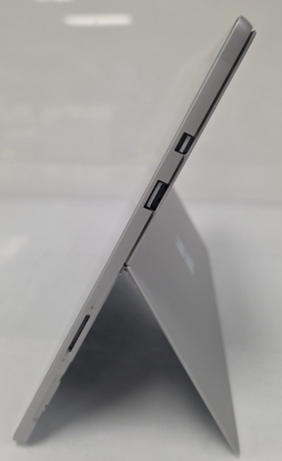 Microsoft Surface Pro 5th Gen| Intel Core i5-7300U|8GB RAM|256GB SSD| WIN 10 PRO