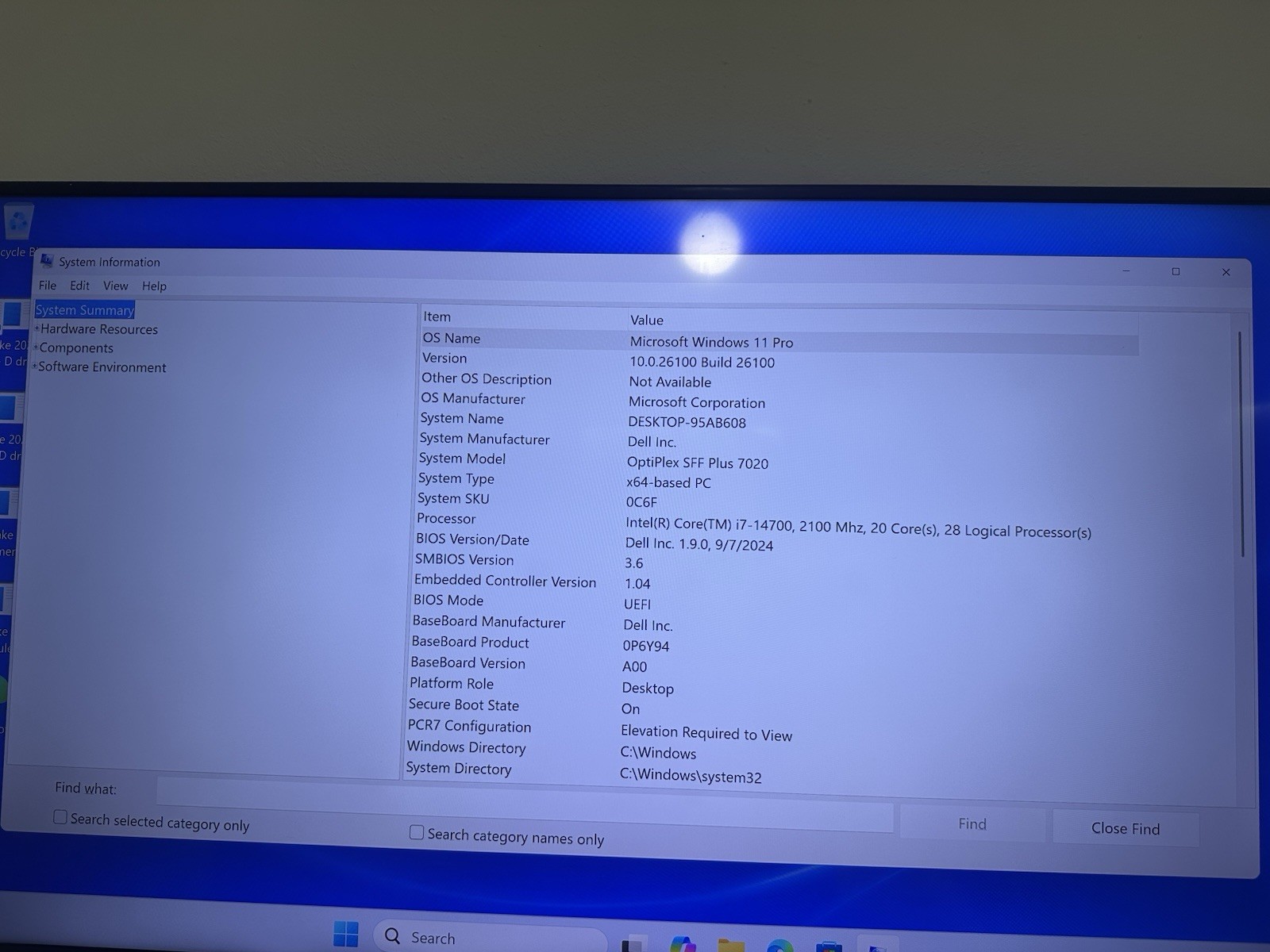 Dell OptiPlex SFF Plus 7020 SFF Desktop i7-14700 32GB Win 11 Pro Black