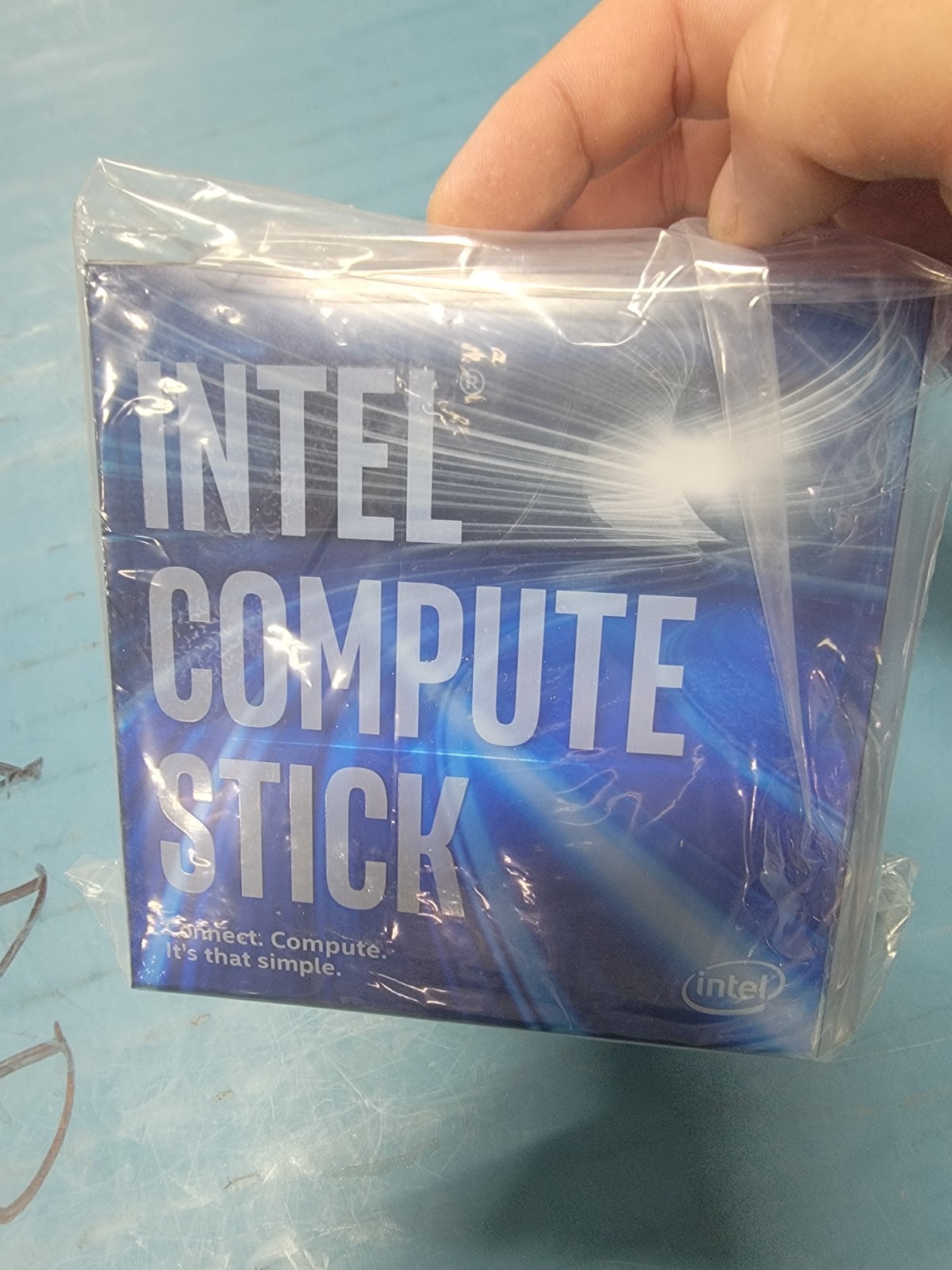 SEALED!! Intel Compute Stick STK2M364CC Intel m3-6Y30 2Core 4GB RAM 64GB Storage