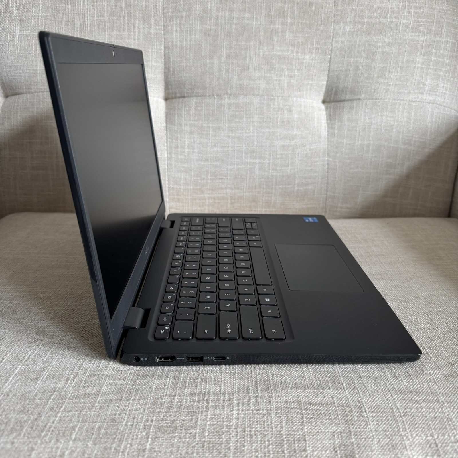 Dell Latitude 3420 | 14″ | i5-1135G7 | 8GB 256GB SSD | Win 11 Pro
