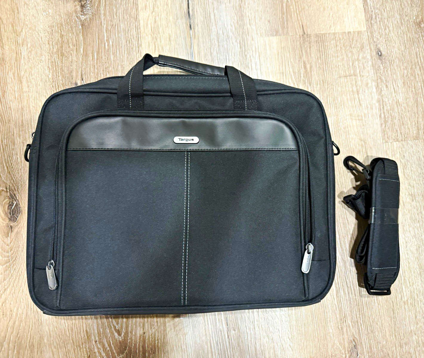 Targus Black Padded Nylon Laptop Briefcase Case Bag for 15 in Laptop