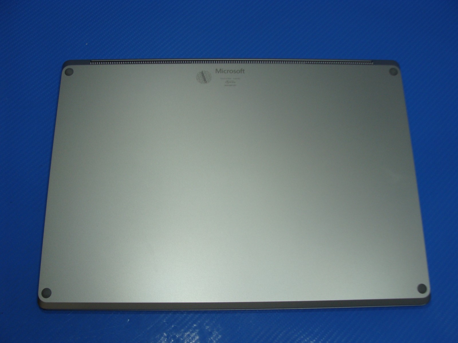 Microsoft Surface Laptop 3 15″ i7-1065G7 16GB 512GB SSD Bad Battery No Power