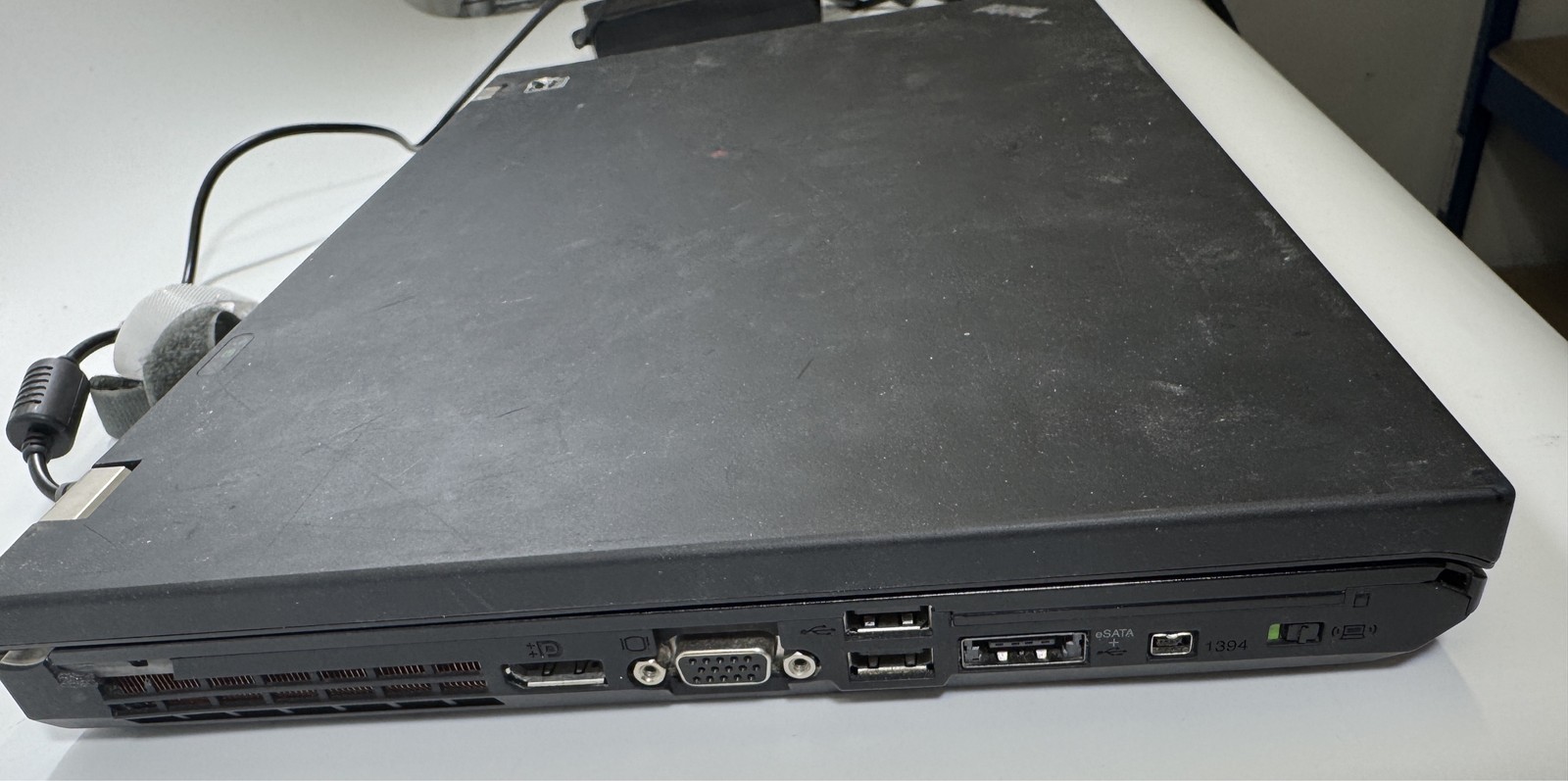 Lenovo ThinkPad T510 Intel Core i5 2.40GHz 4GB RAM 320GB HDD No OS READ