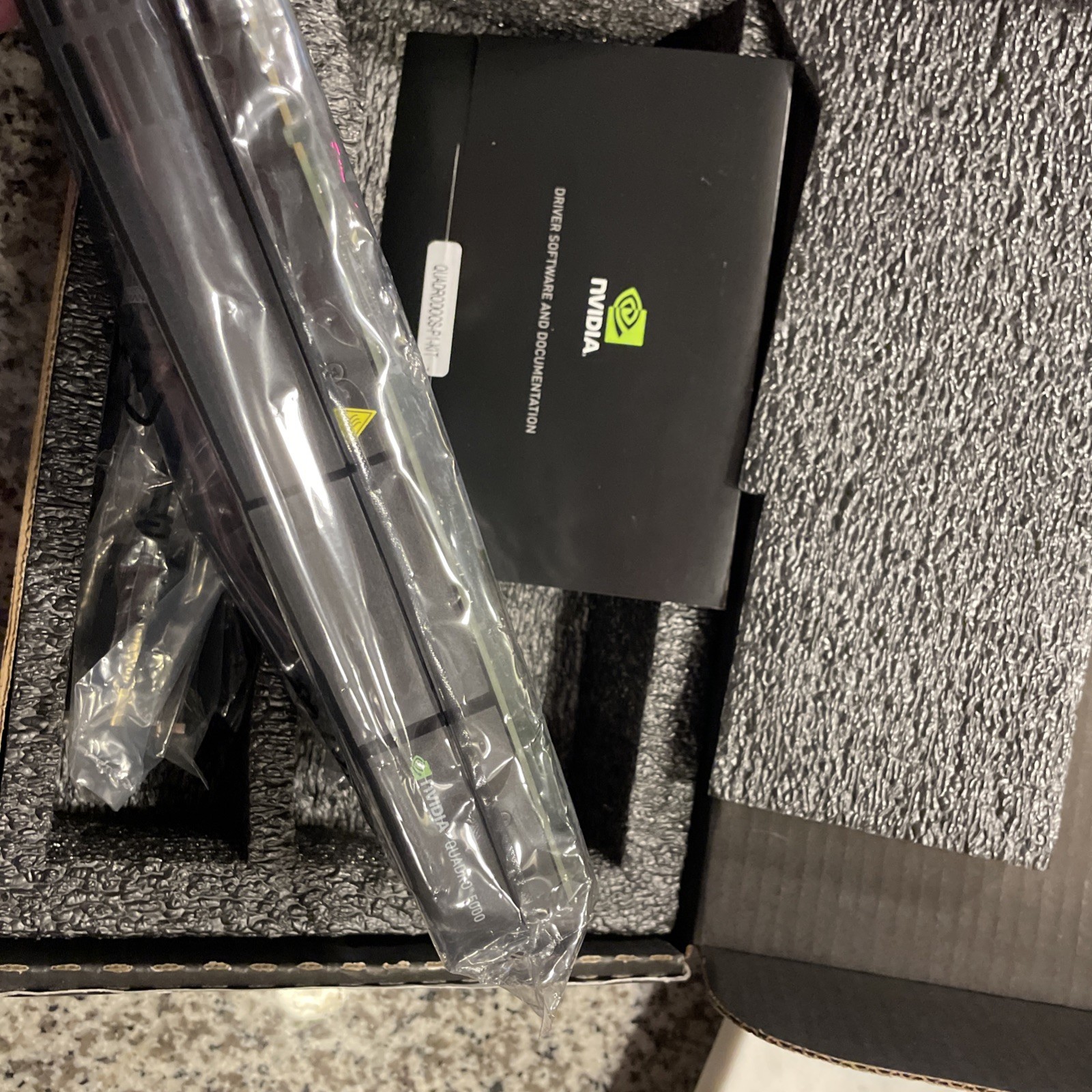 PNY NVIDIA QUADRO 5000 – PLEASE SEE PICTURES – FREE SHIPPING