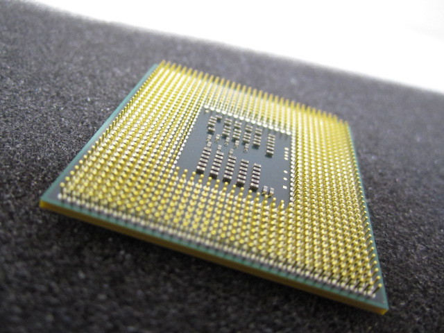 INTEL I3-370M SLBUK – i3 CPU PROCESSOR – 2.40 GHz