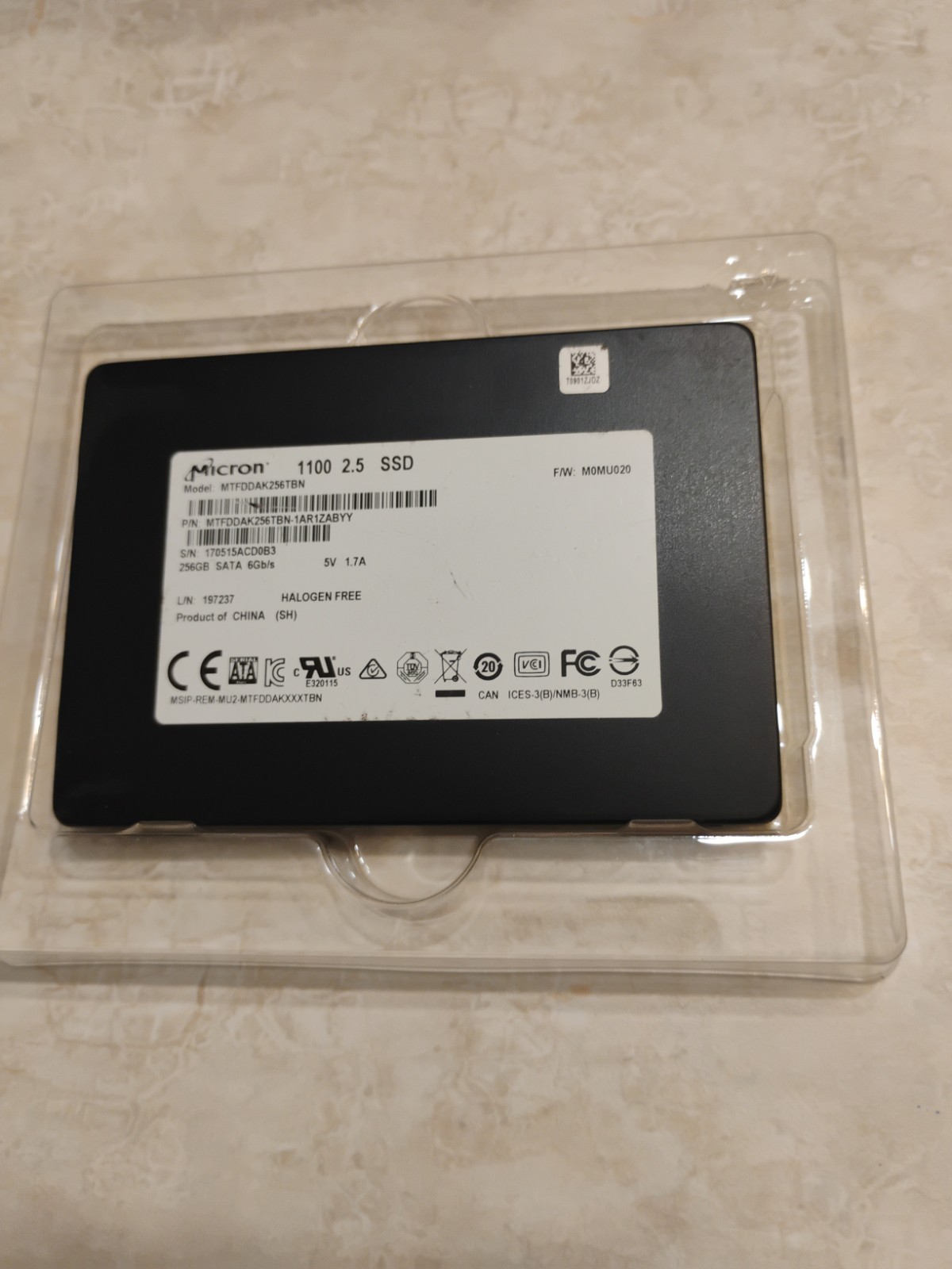 Micron MTFDDAK256TBN 256GB SATA 6Gb/s 2.5″ SSD Solid State Drive