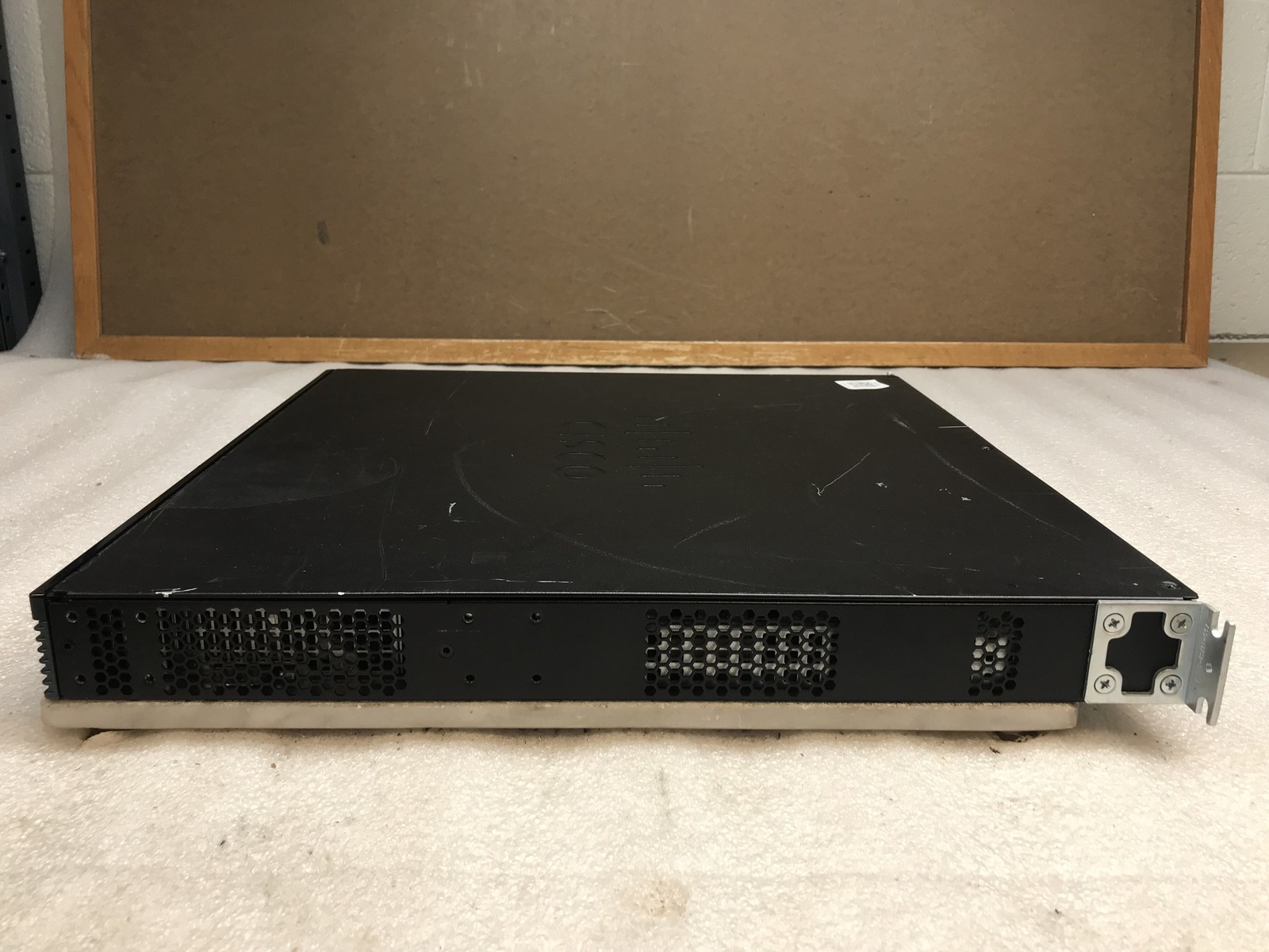 Cisco CISCO2901/K9 V06 ISR Router 512MB 256MB w/ Ears & Cables
